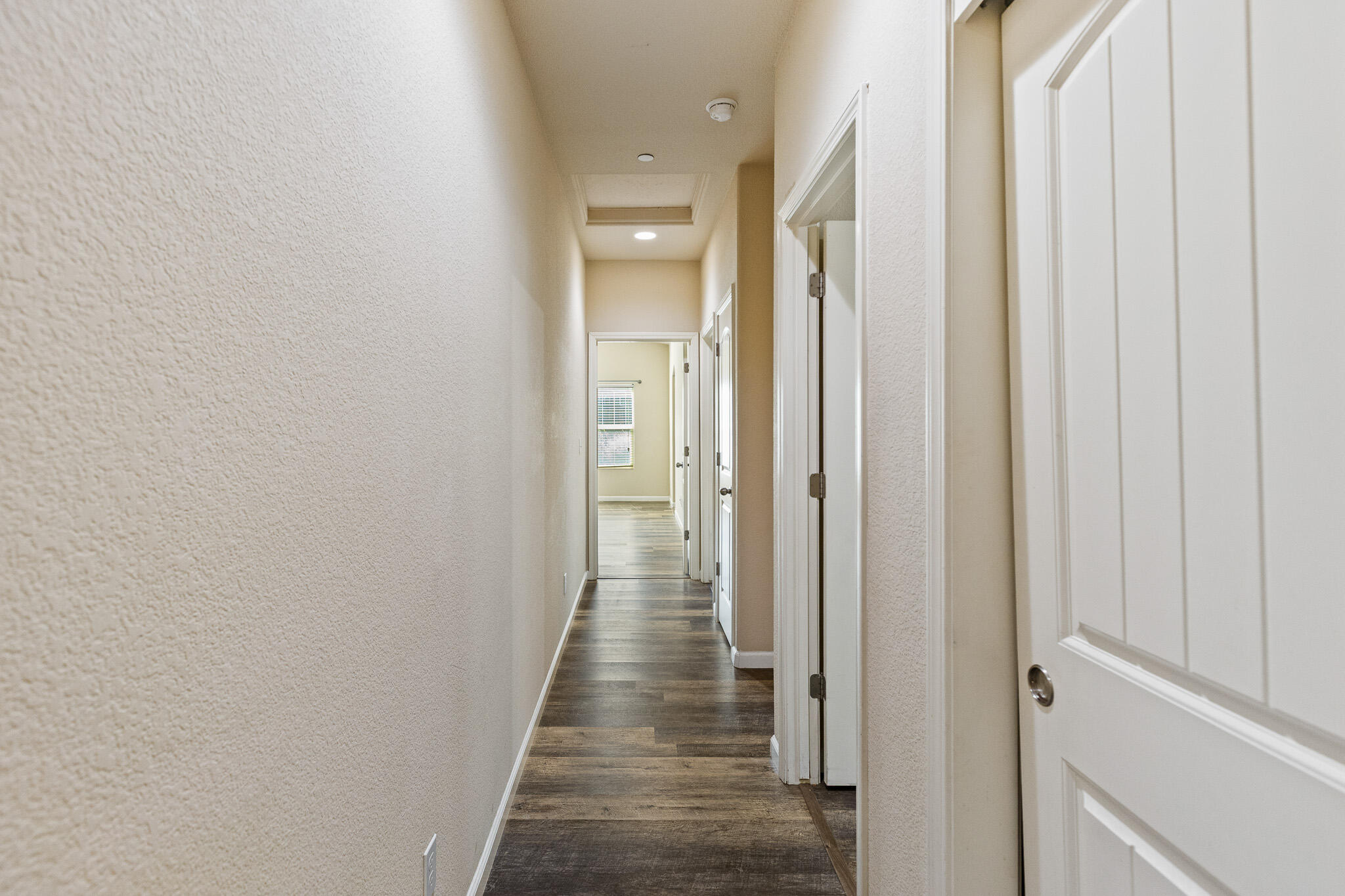 4039 W Buena Vista Ave, Visalia, CA 93291