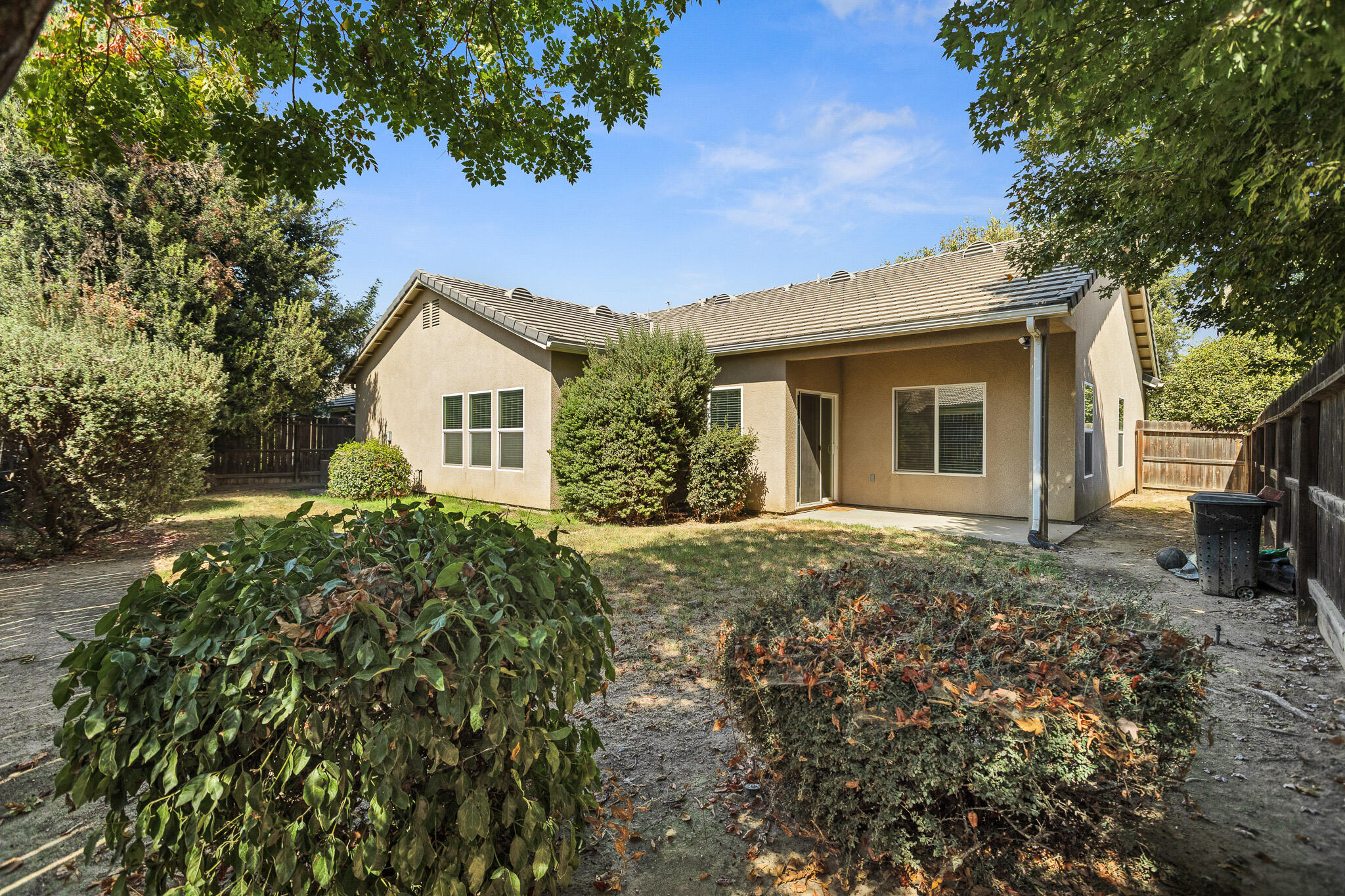 4039 W Buena Vista Ave, Visalia, CA 93291
