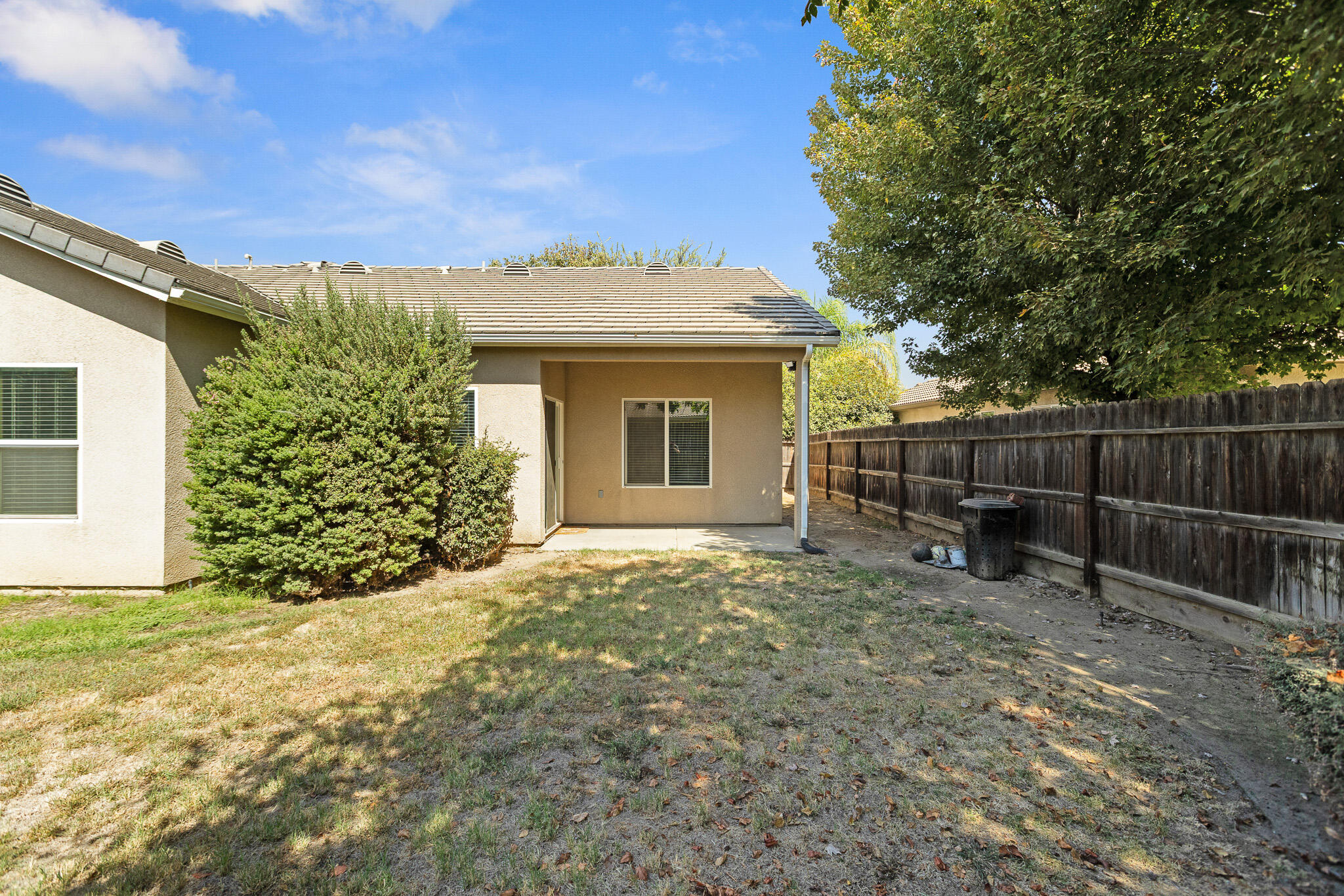 4039 W Buena Vista Ave, Visalia, CA 93291