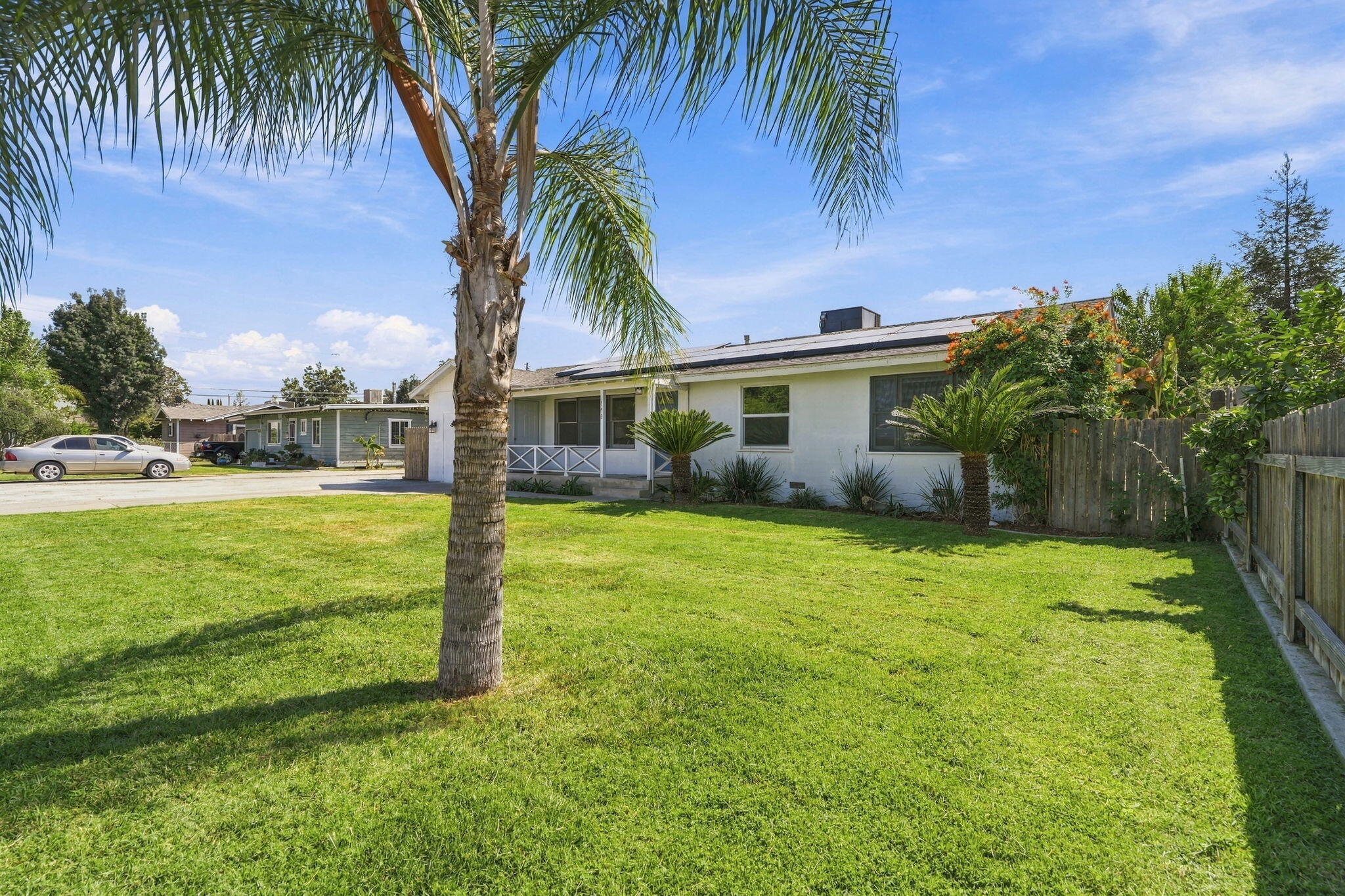 153 W Lois Ave, Tulare, CA 93274