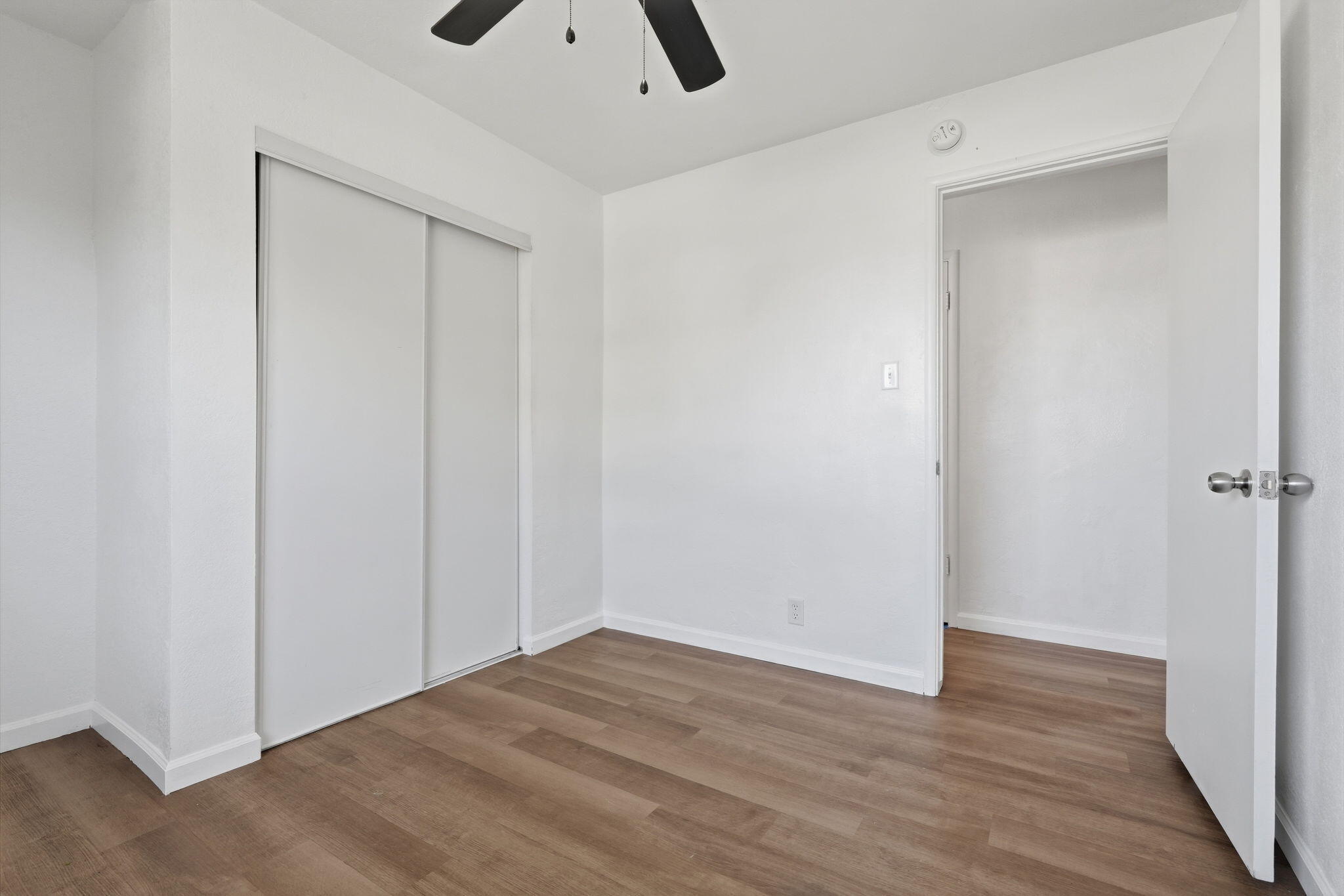 153 W Lois Ave, Tulare, CA 93274