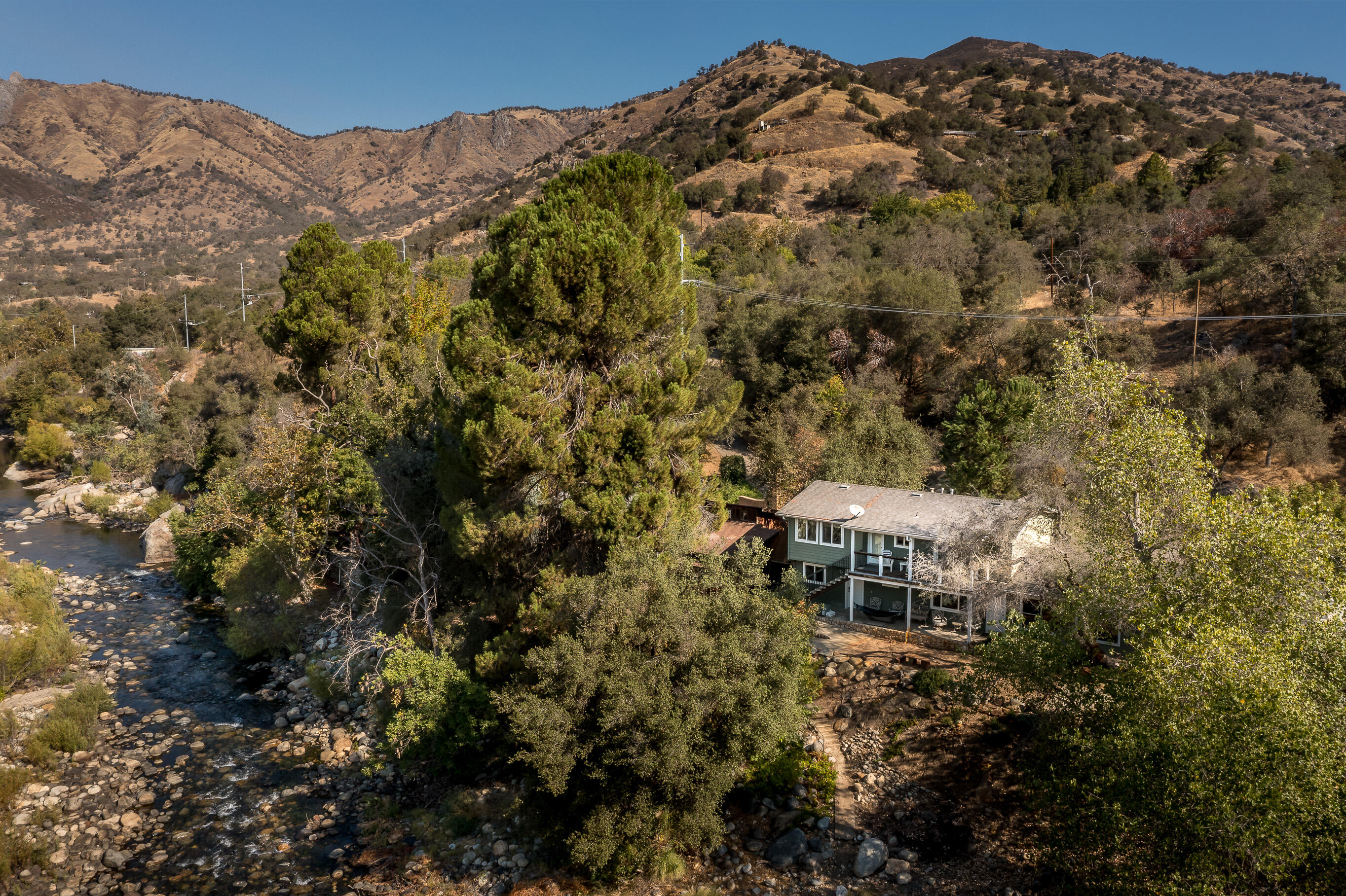 44268 Kaweah River Dr, Three Rivers, CA 93271