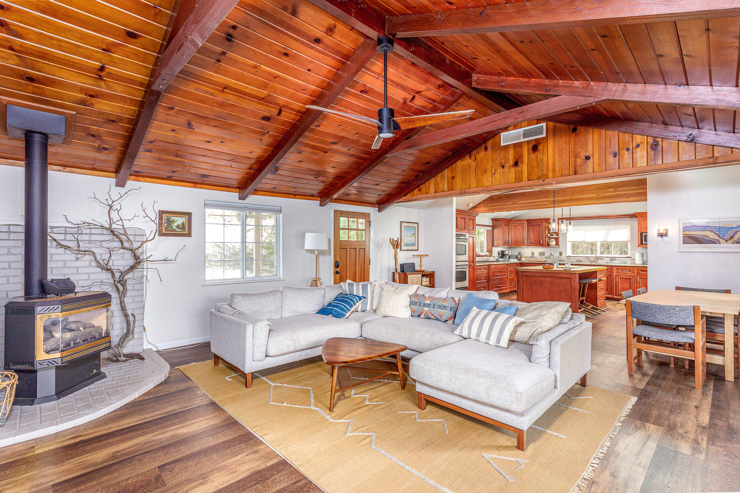44268 Kaweah River Dr, Three Rivers, CA 93271