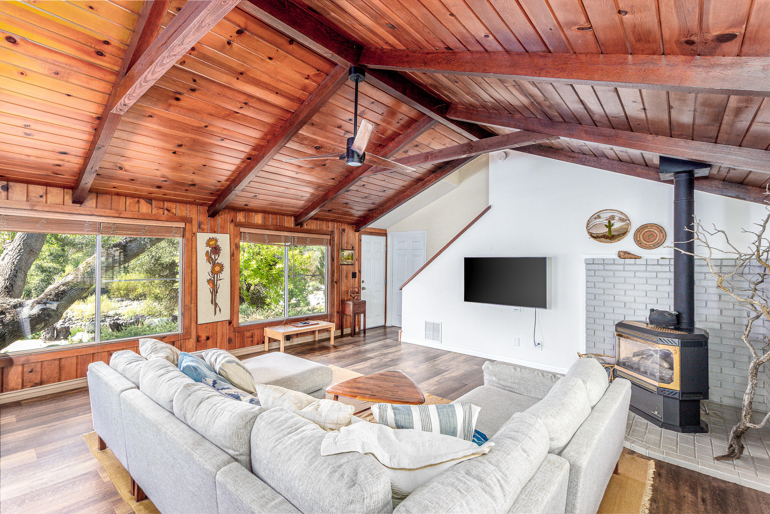 44268 Kaweah River Dr, Three Rivers, CA 93271