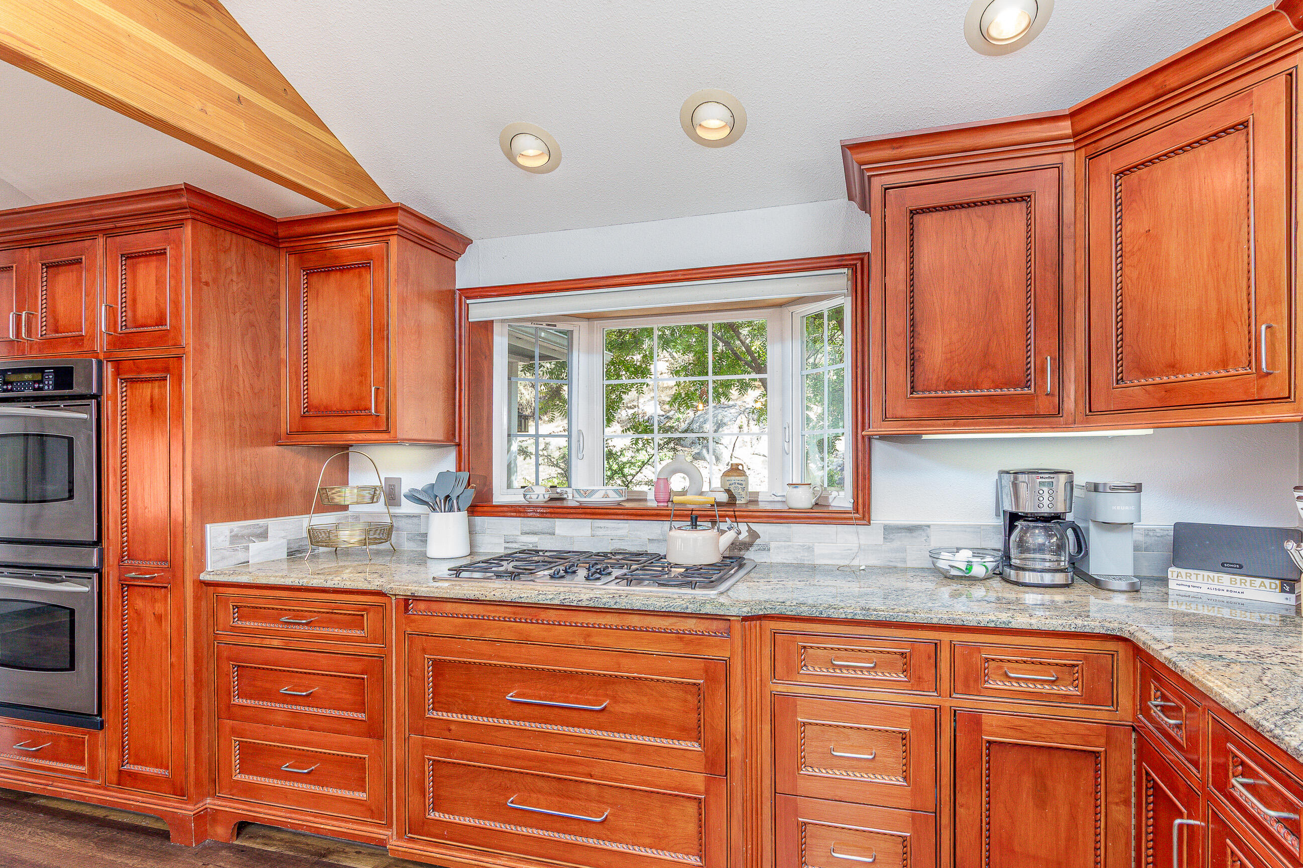 44268 Kaweah River Dr, Three Rivers, CA 93271