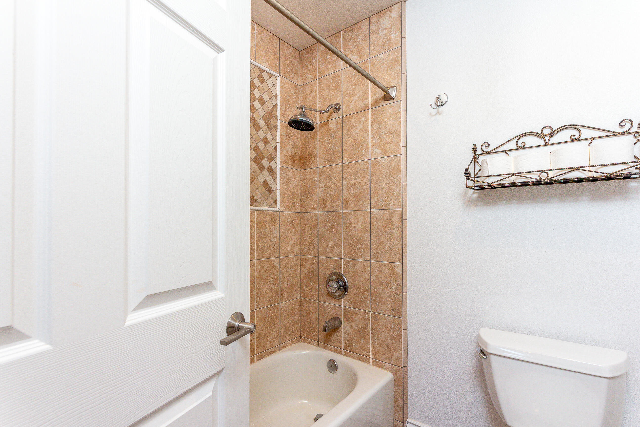 44268 Kaweah River Dr, Three Rivers, CA 93271