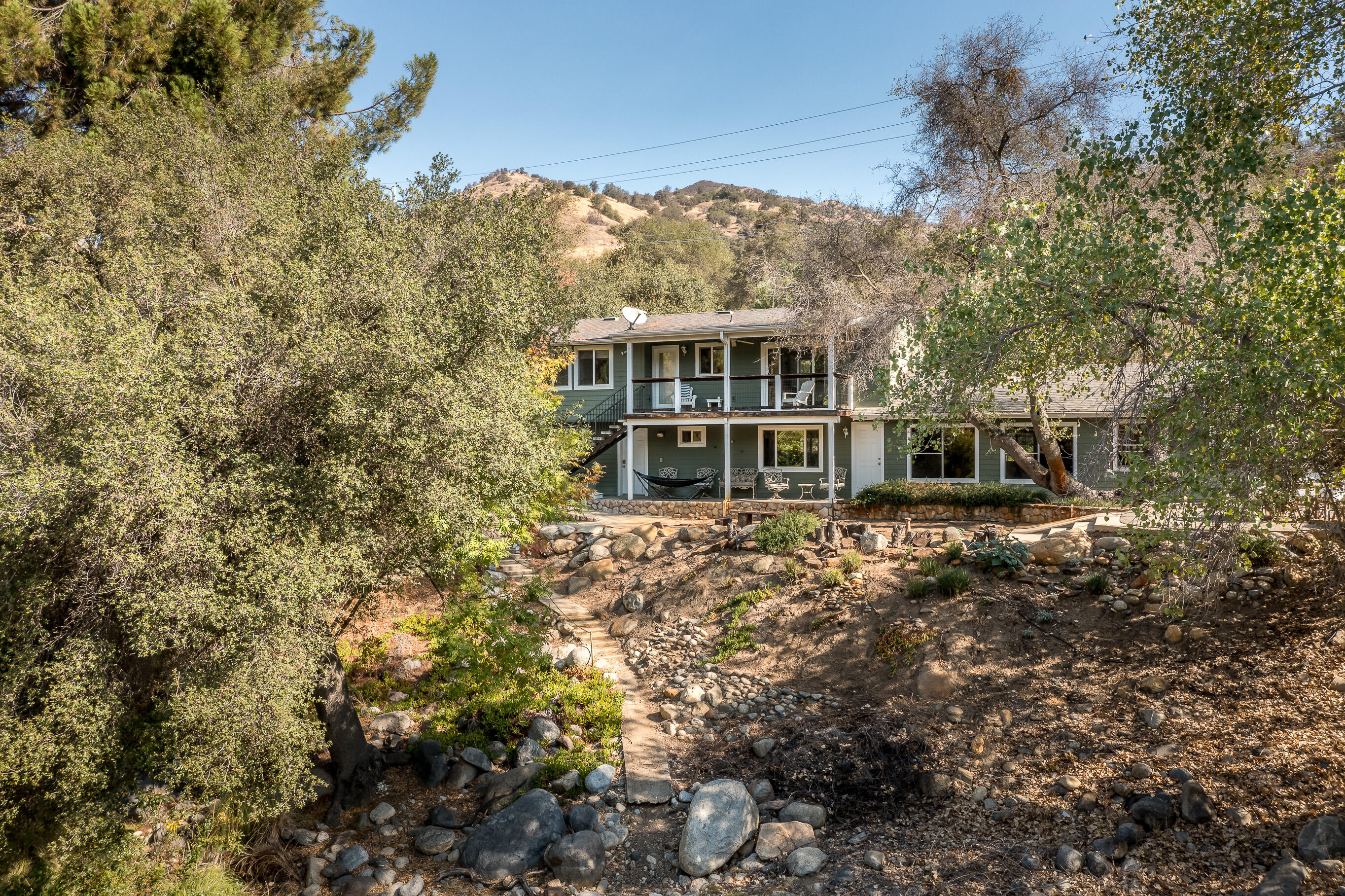 44268 Kaweah River Dr, Three Rivers, CA 93271