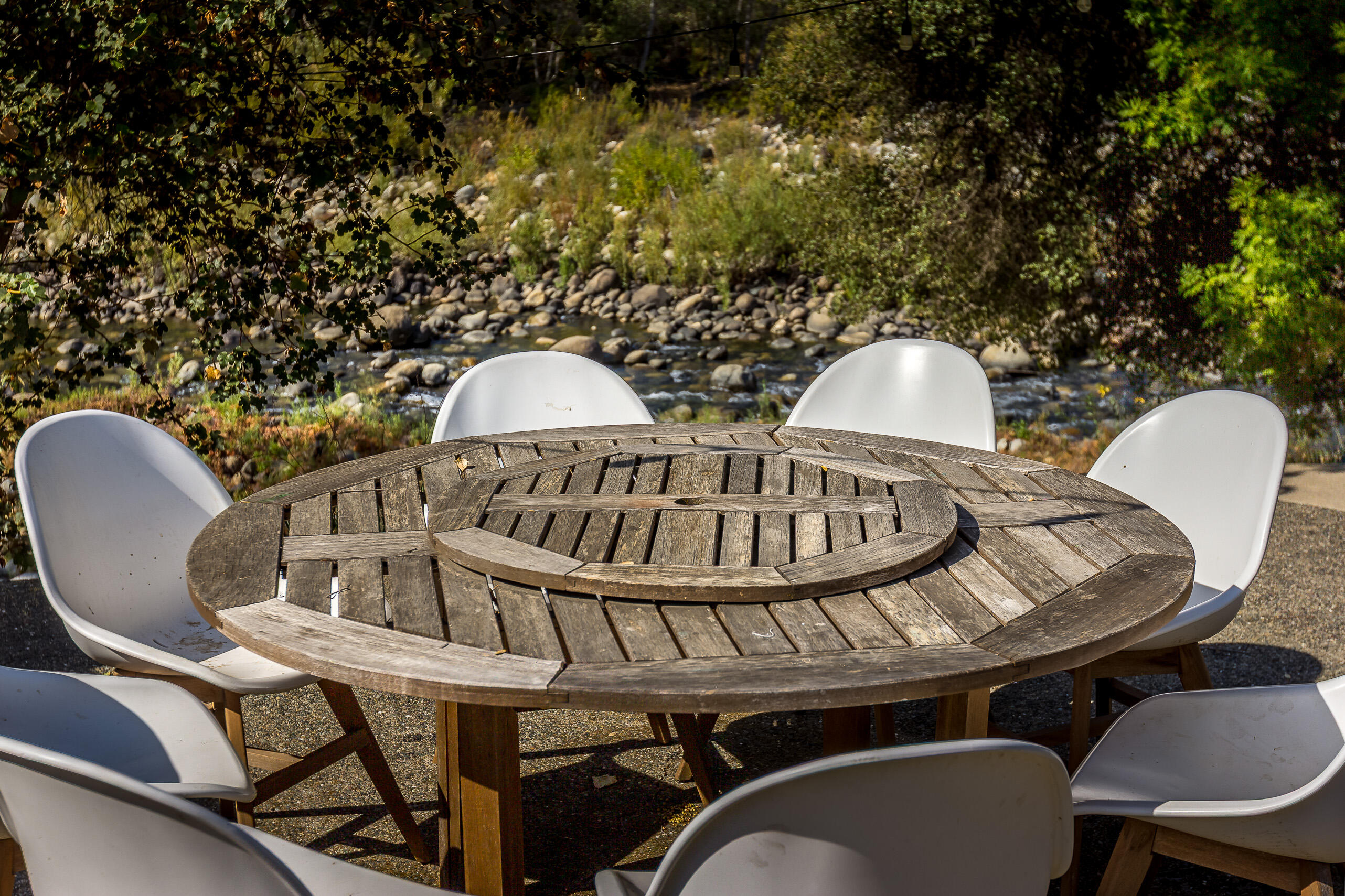 44268 Kaweah River Dr, Three Rivers, CA 93271