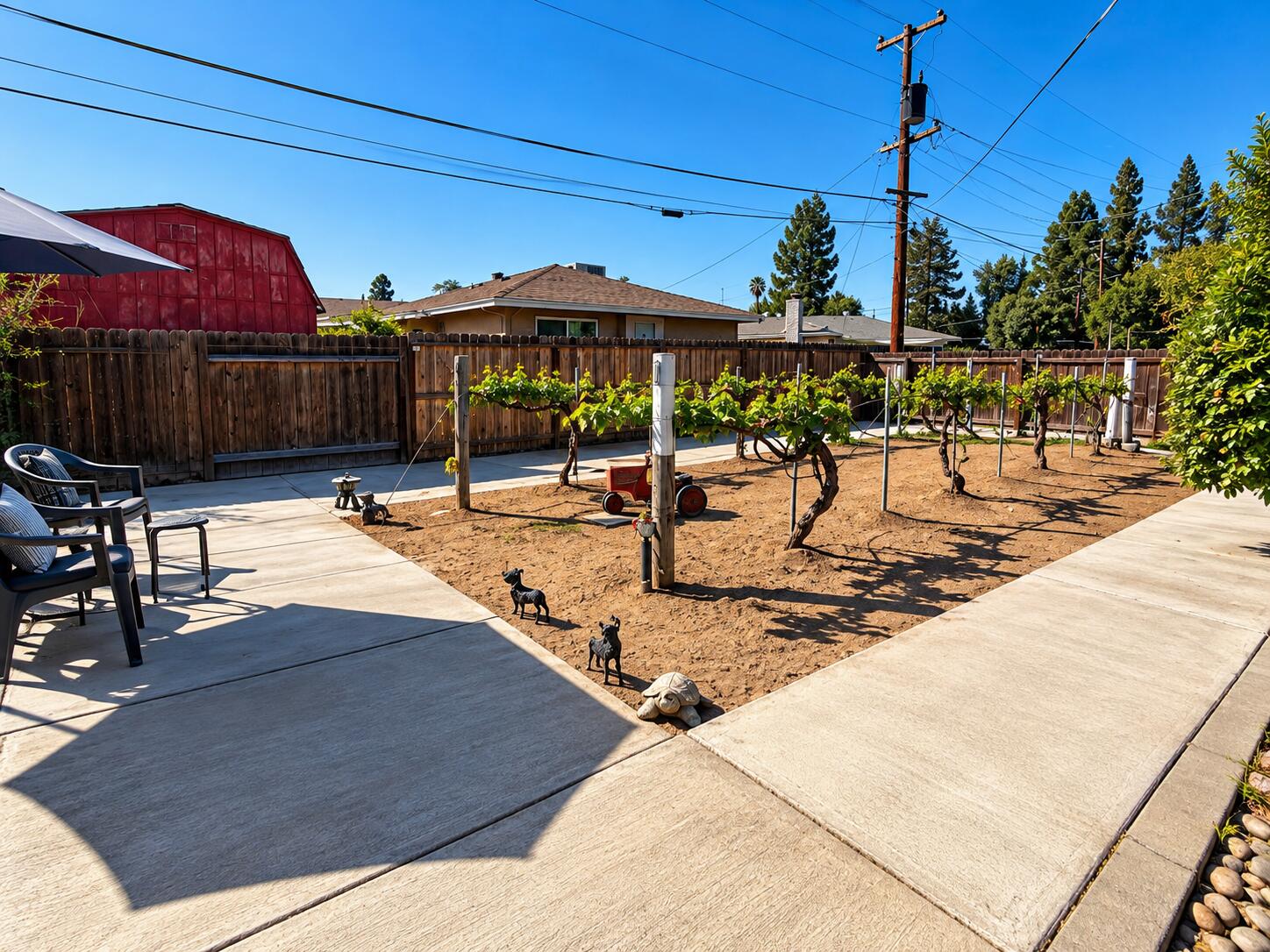 1234 Karen Ave, Clovis, CA 93612