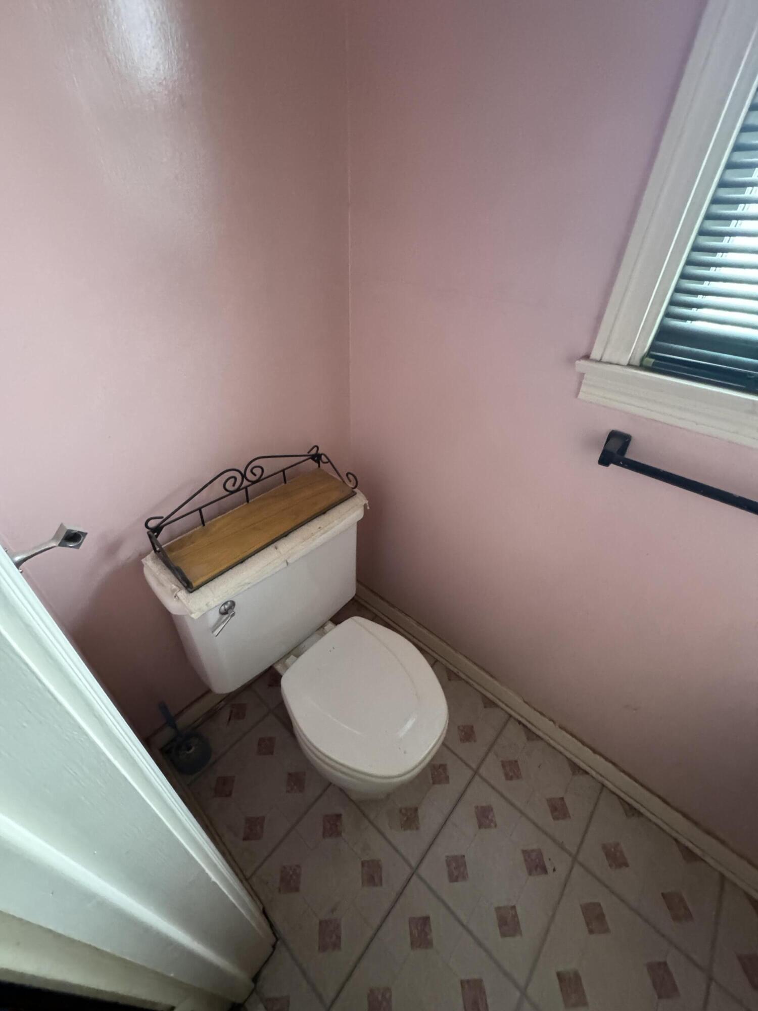 340 N N St, Tulare, CA 93274
