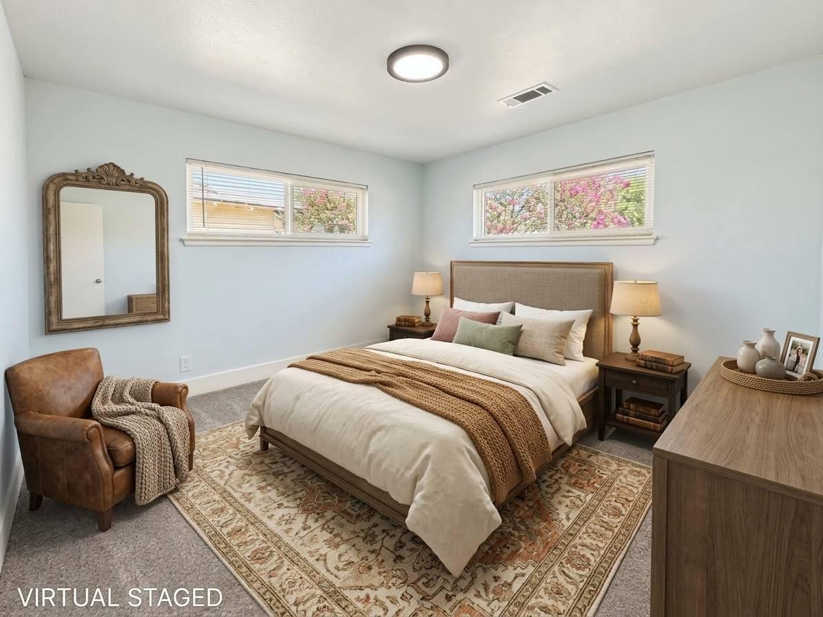 3856 N Hacienda Dr, Fresno, CA 93705