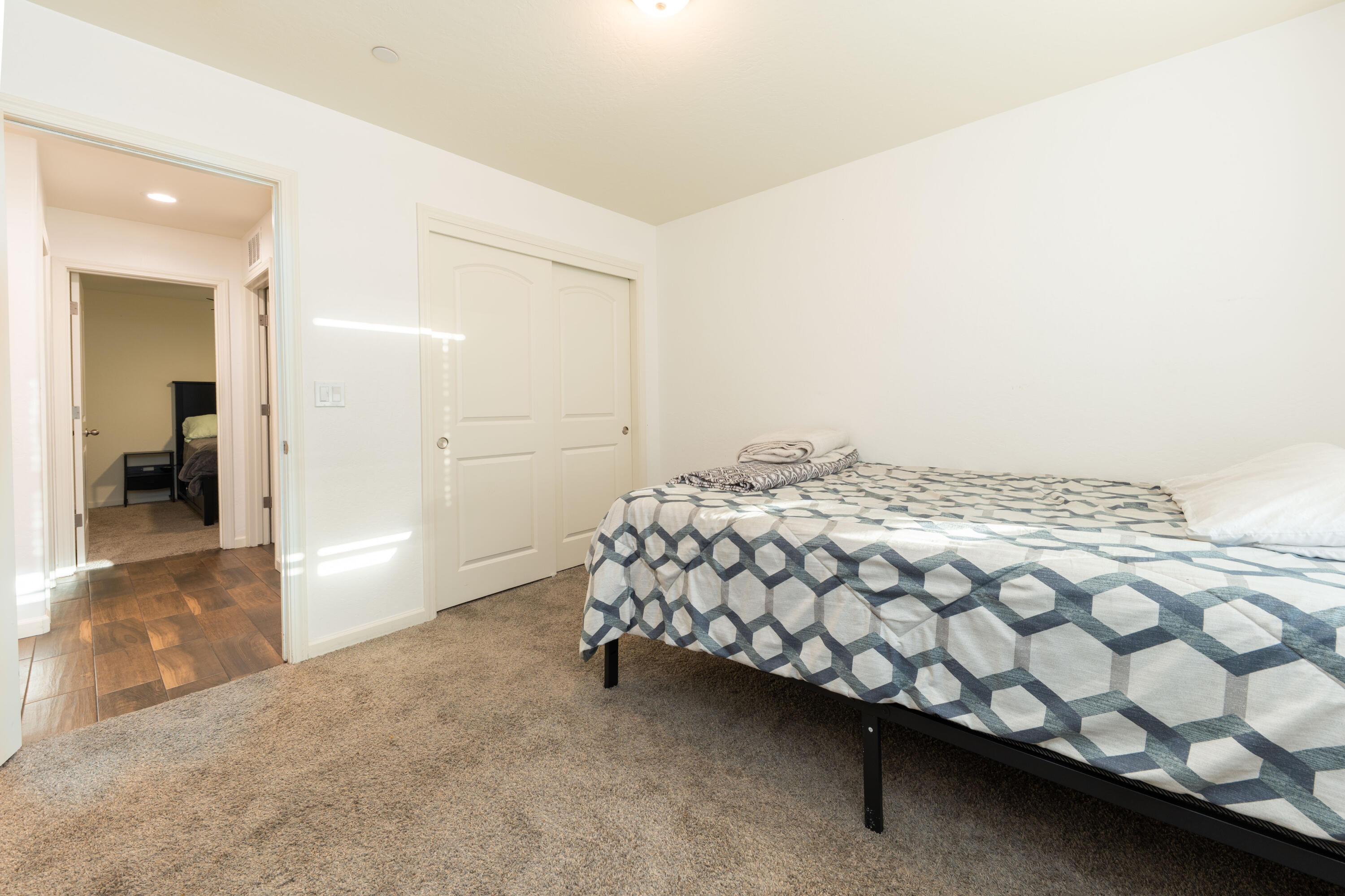 1517 S Barberry Pl, Hanford, CA 93230