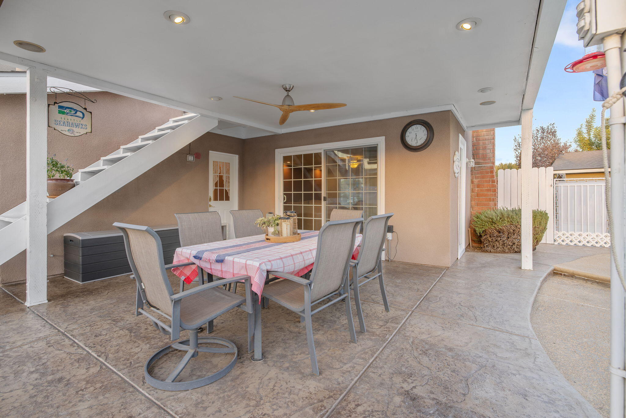 445 Mike Ct, Lemoore, CA 93245