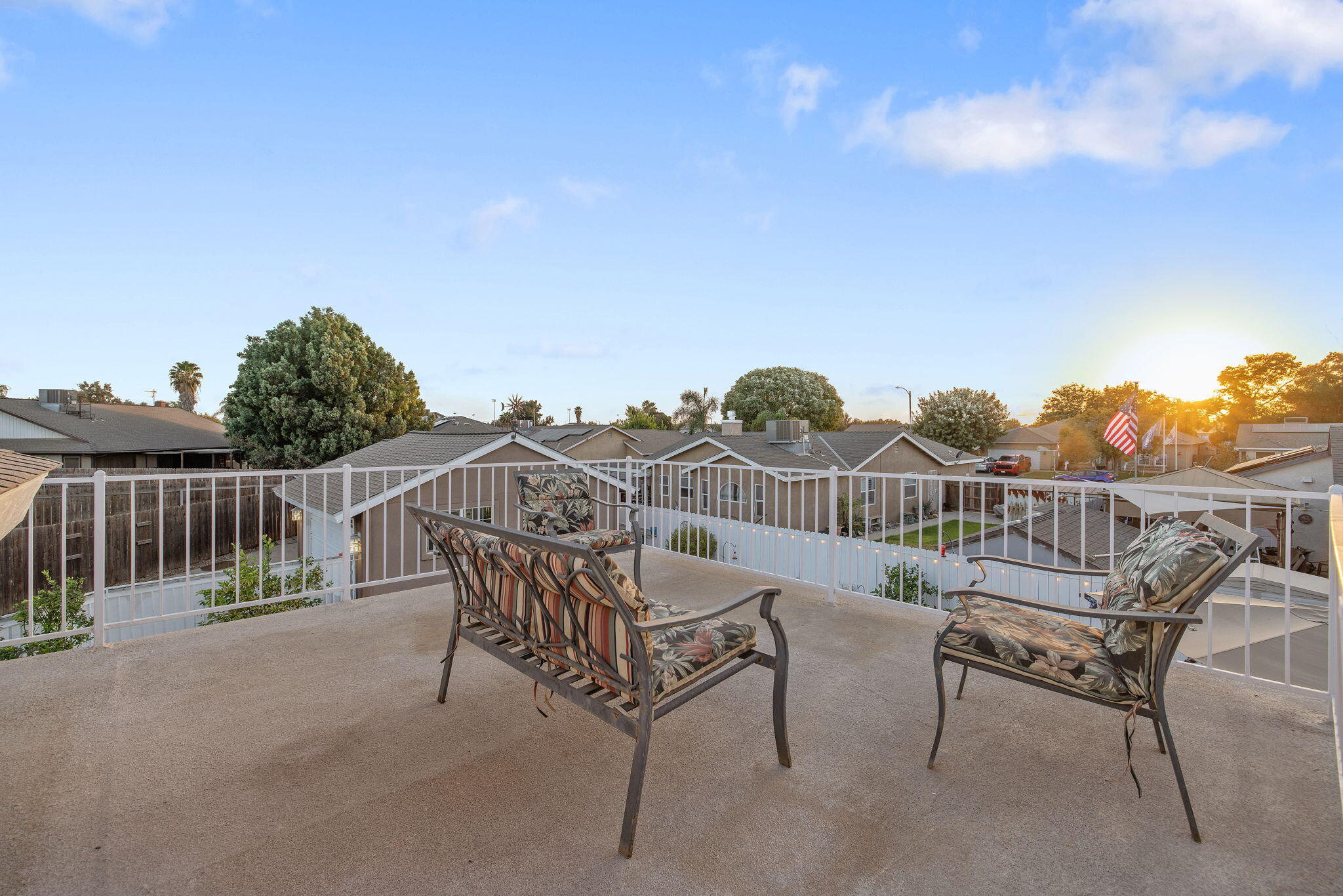 445 Mike Ct, Lemoore, CA 93245