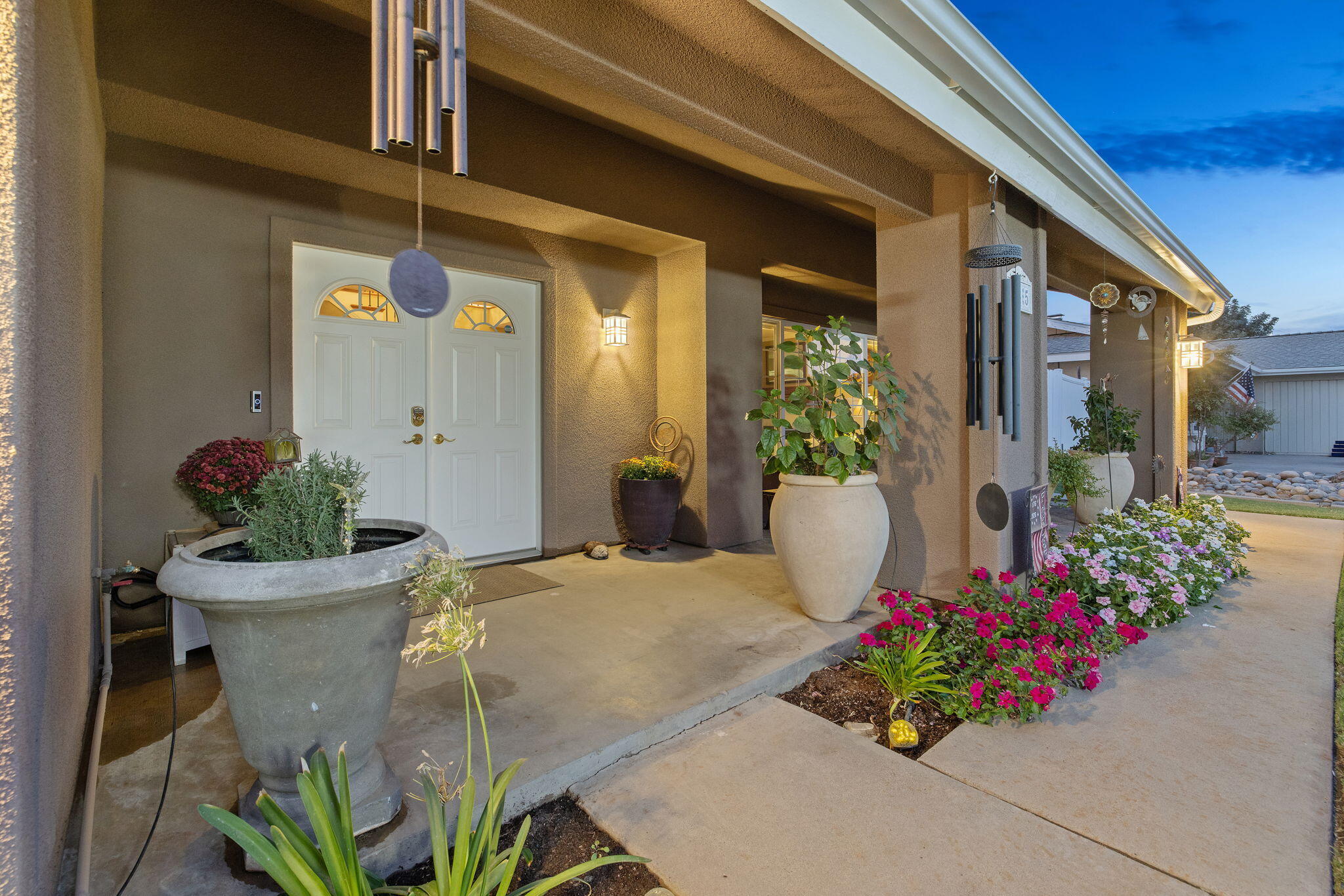 445 Mike Ct, Lemoore, CA 93245