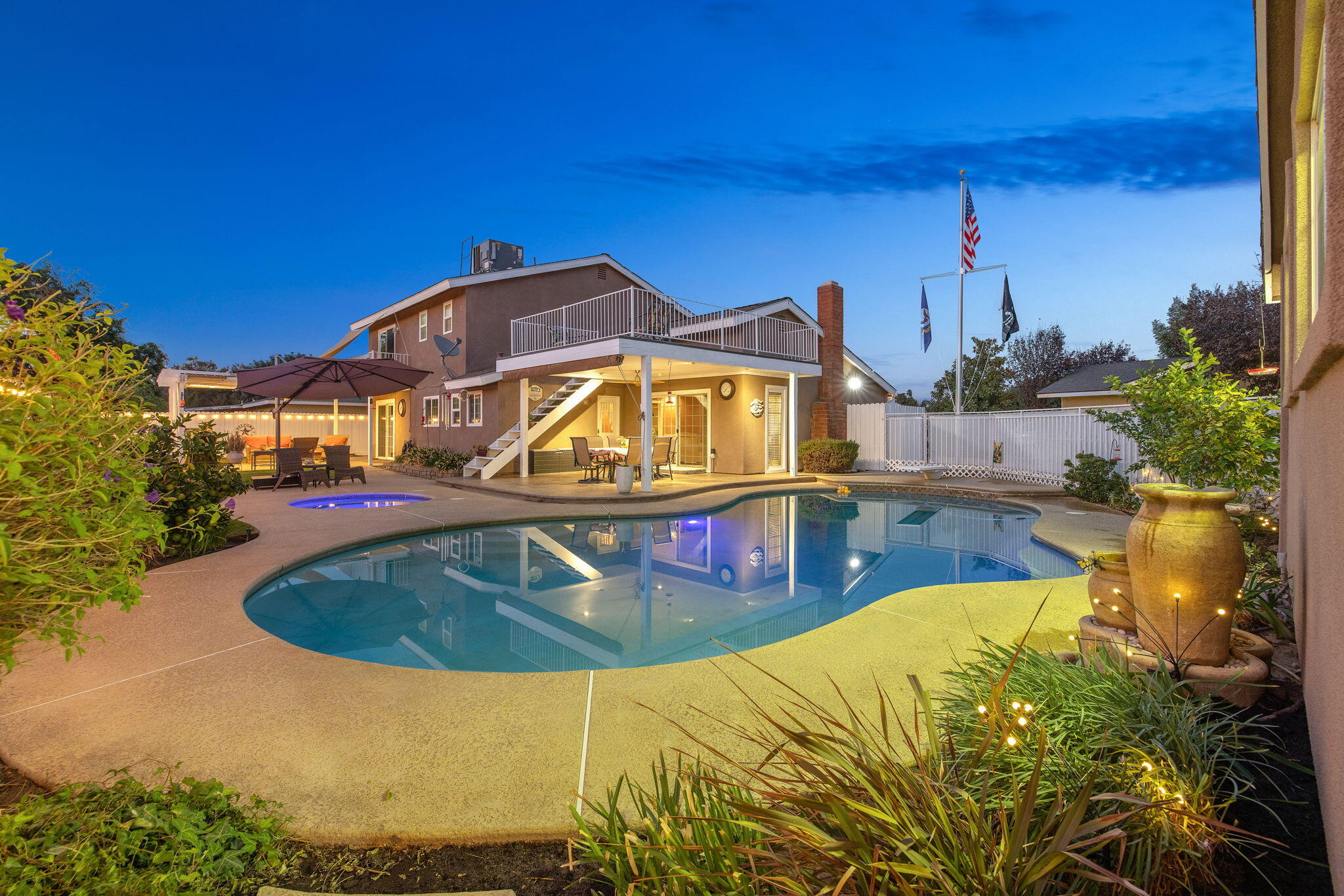 445 Mike Ct, Lemoore, CA 93245