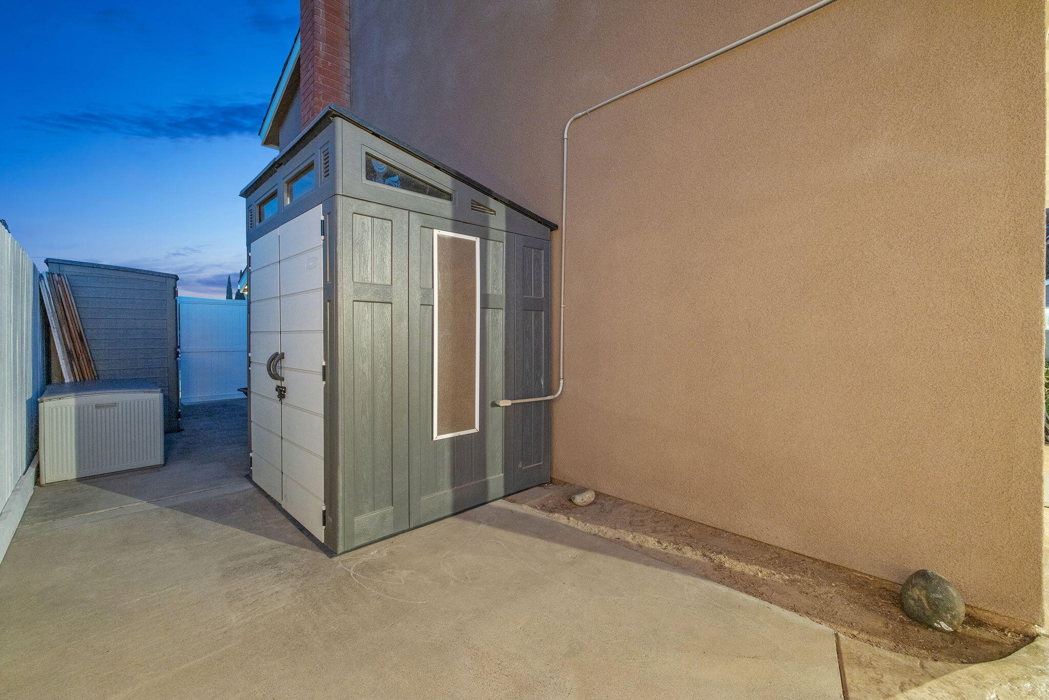 445 Mike Ct, Lemoore, CA 93245