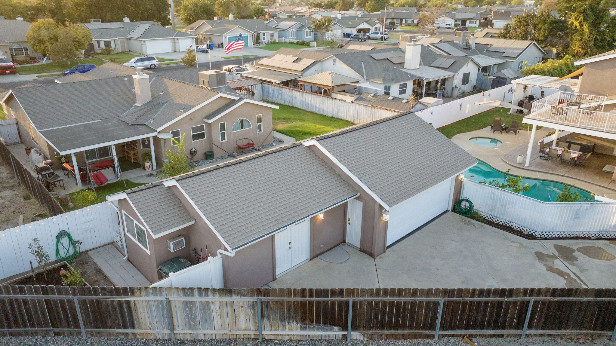 445 Mike Ct, Lemoore, CA 93245