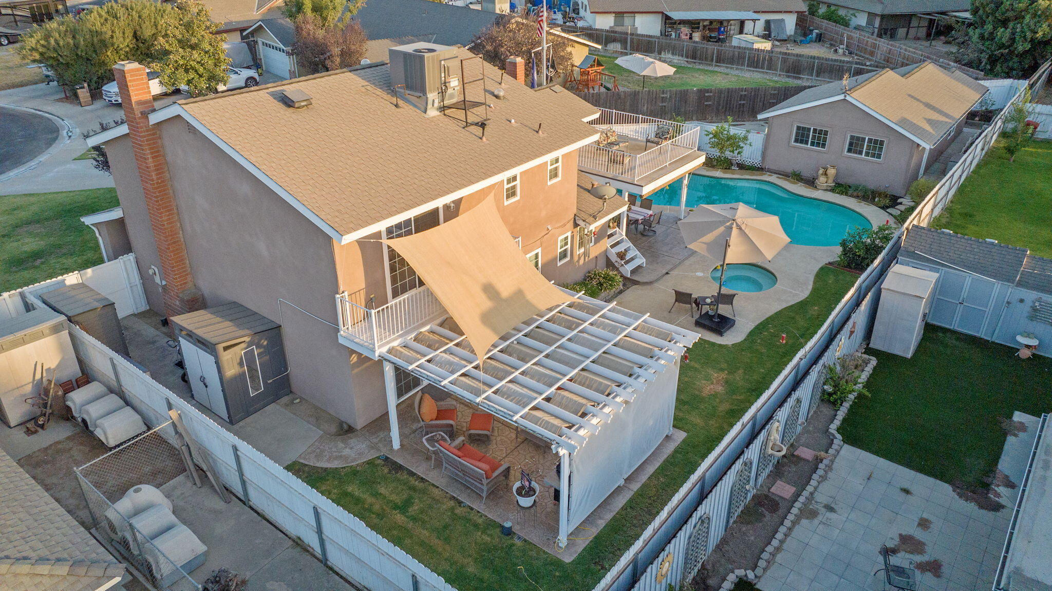 445 Mike Ct, Lemoore, CA 93245
