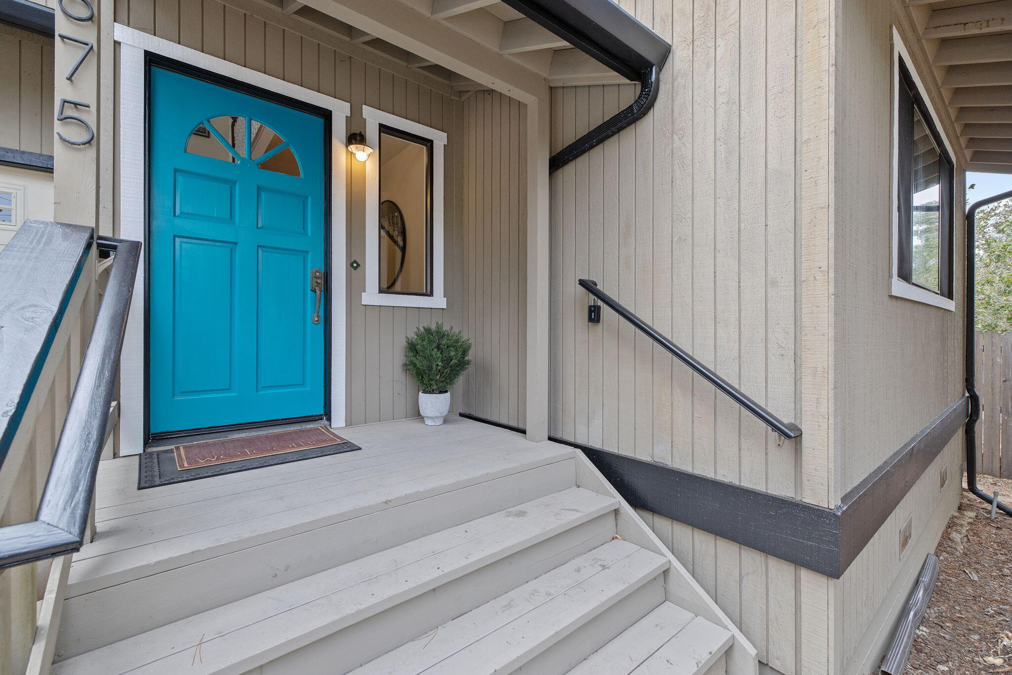 1875 Chester Ln, Cambria, CA 93428