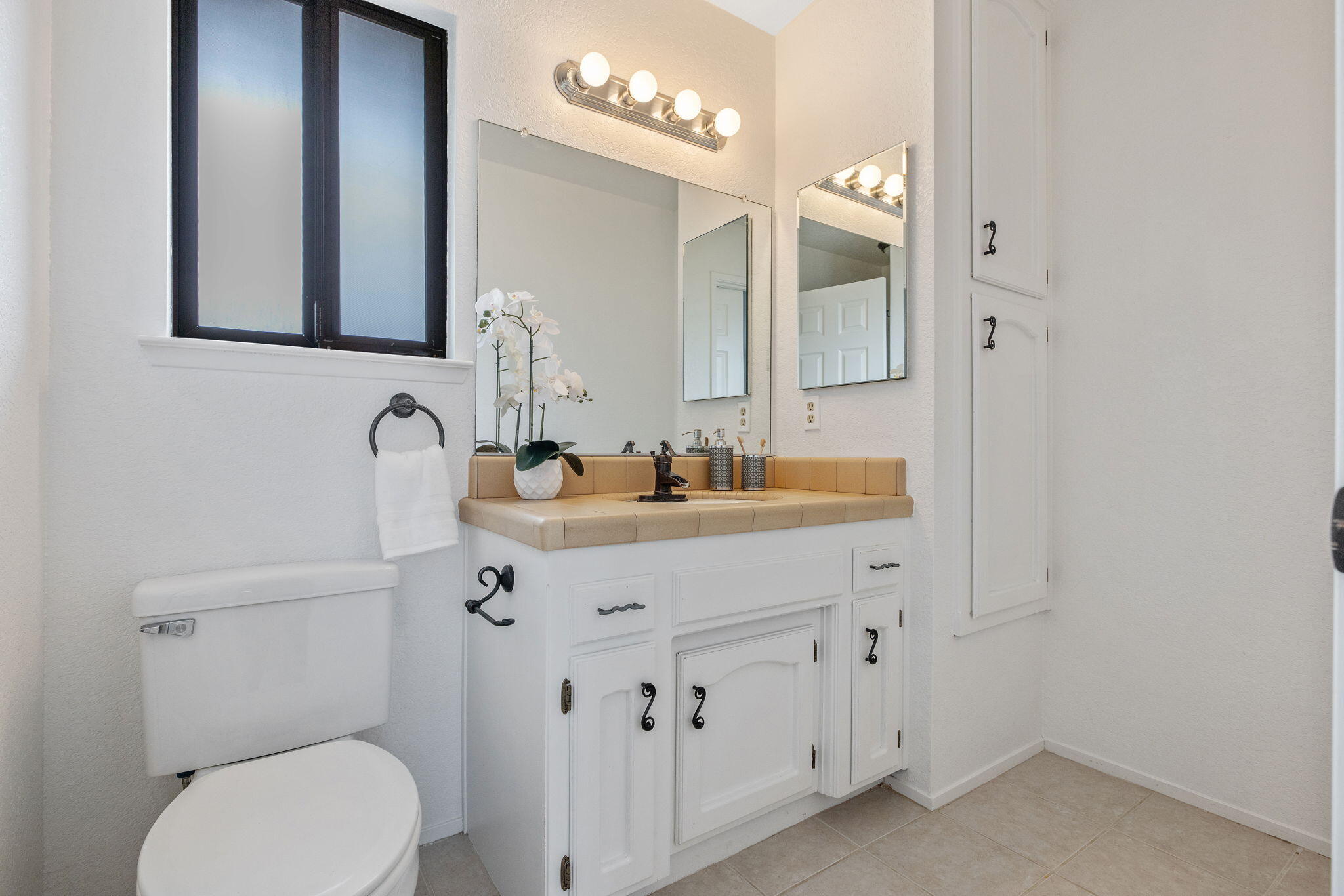 1875 Chester Ln, Cambria, CA 93428