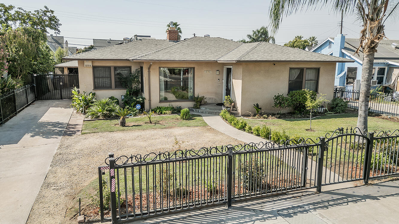 4704 E Tulare Ave, Fresno, CA 93702
