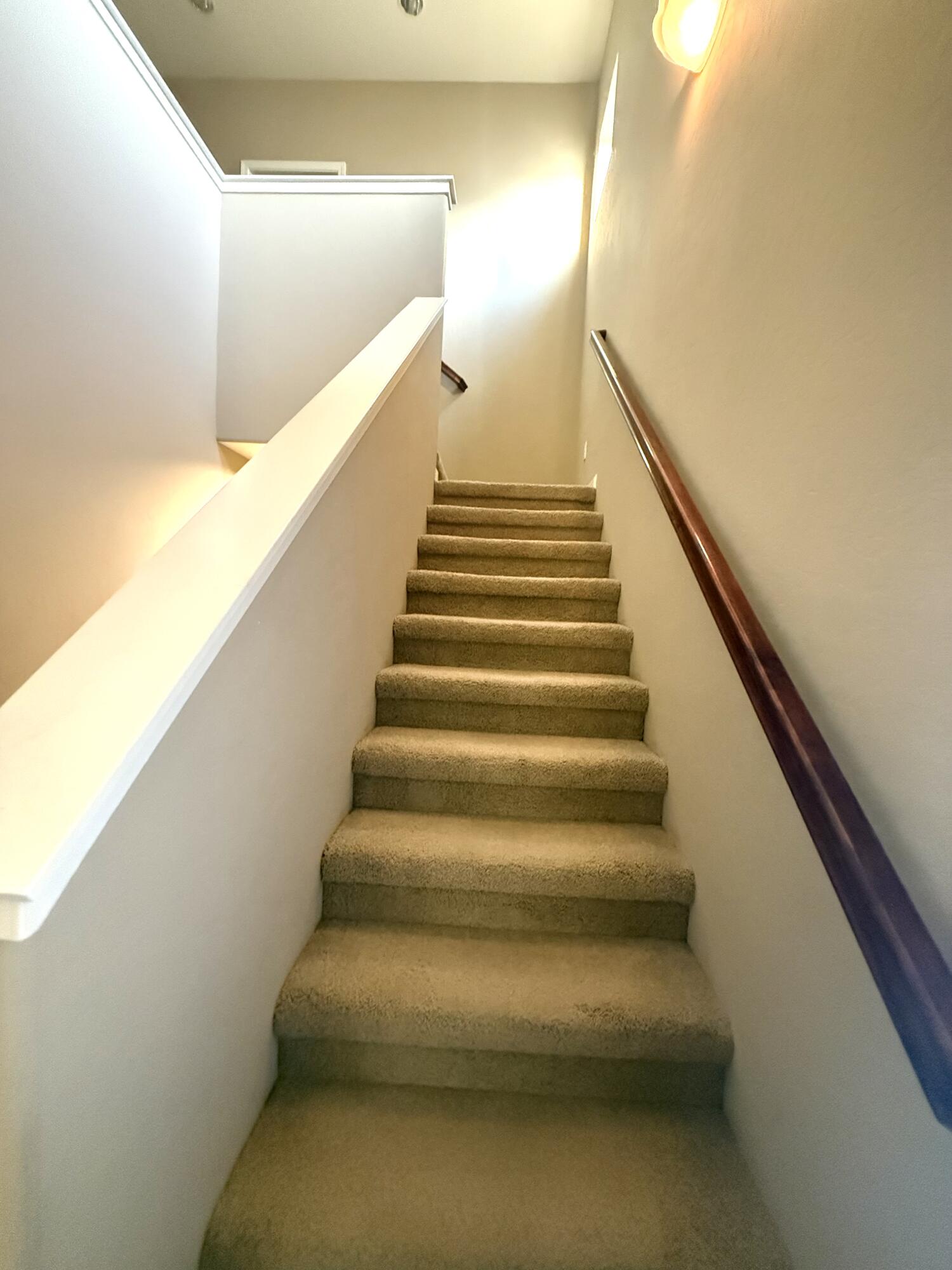 1421 N Cortona Ct, Visalia, CA 93291