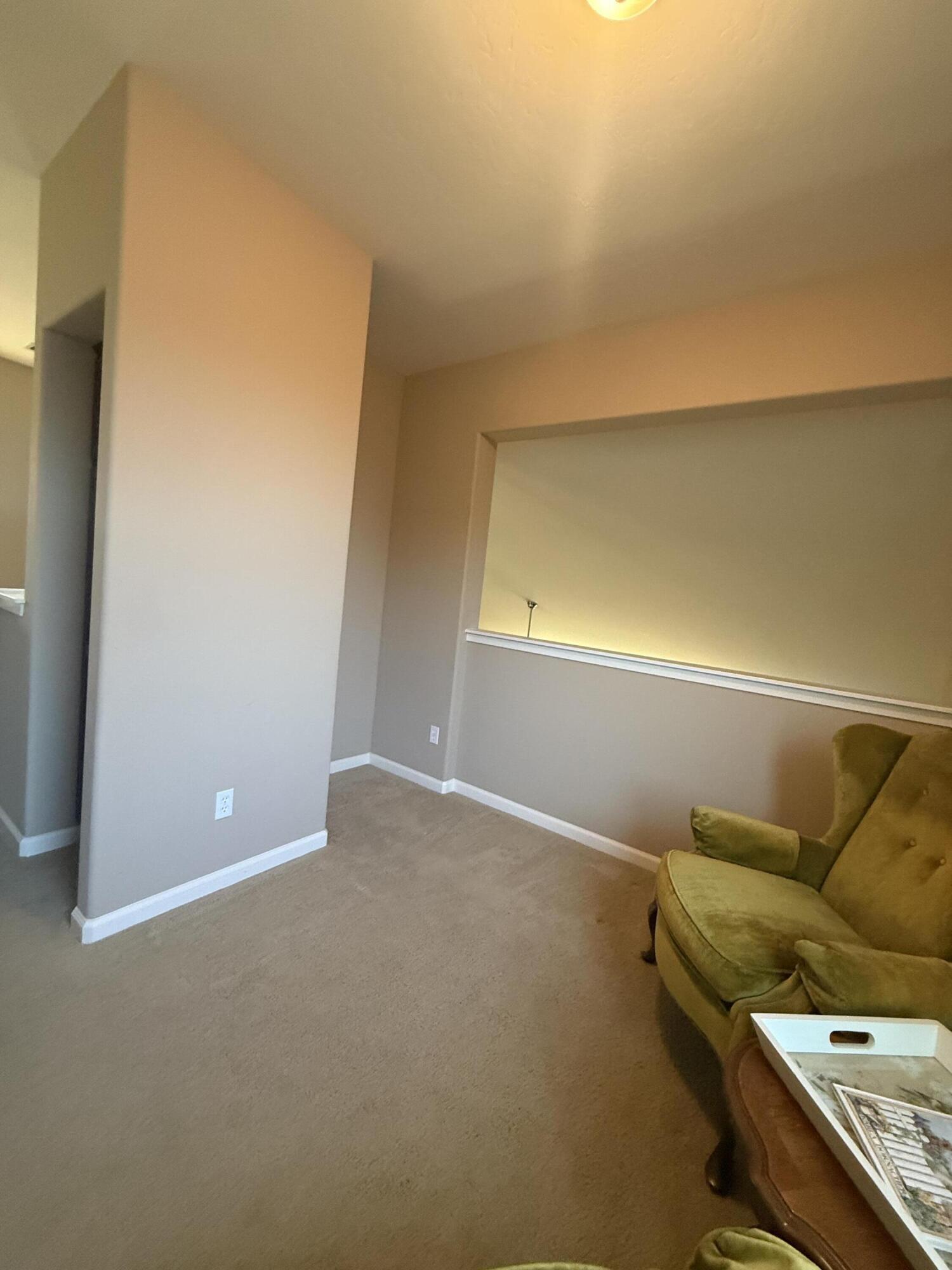 1421 N Cortona Ct, Visalia, CA 93291