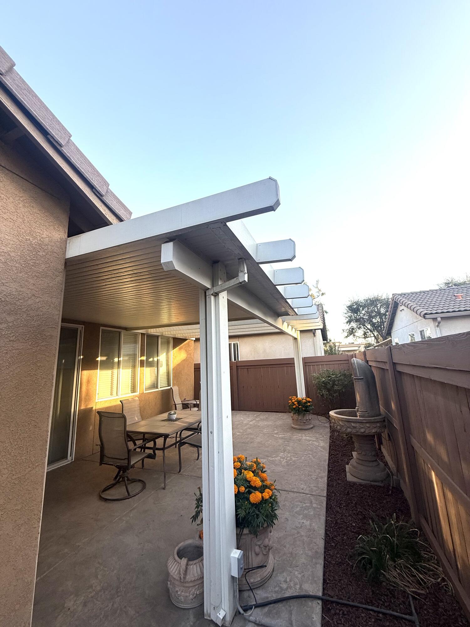 1421 N Cortona Ct, Visalia, CA 93291