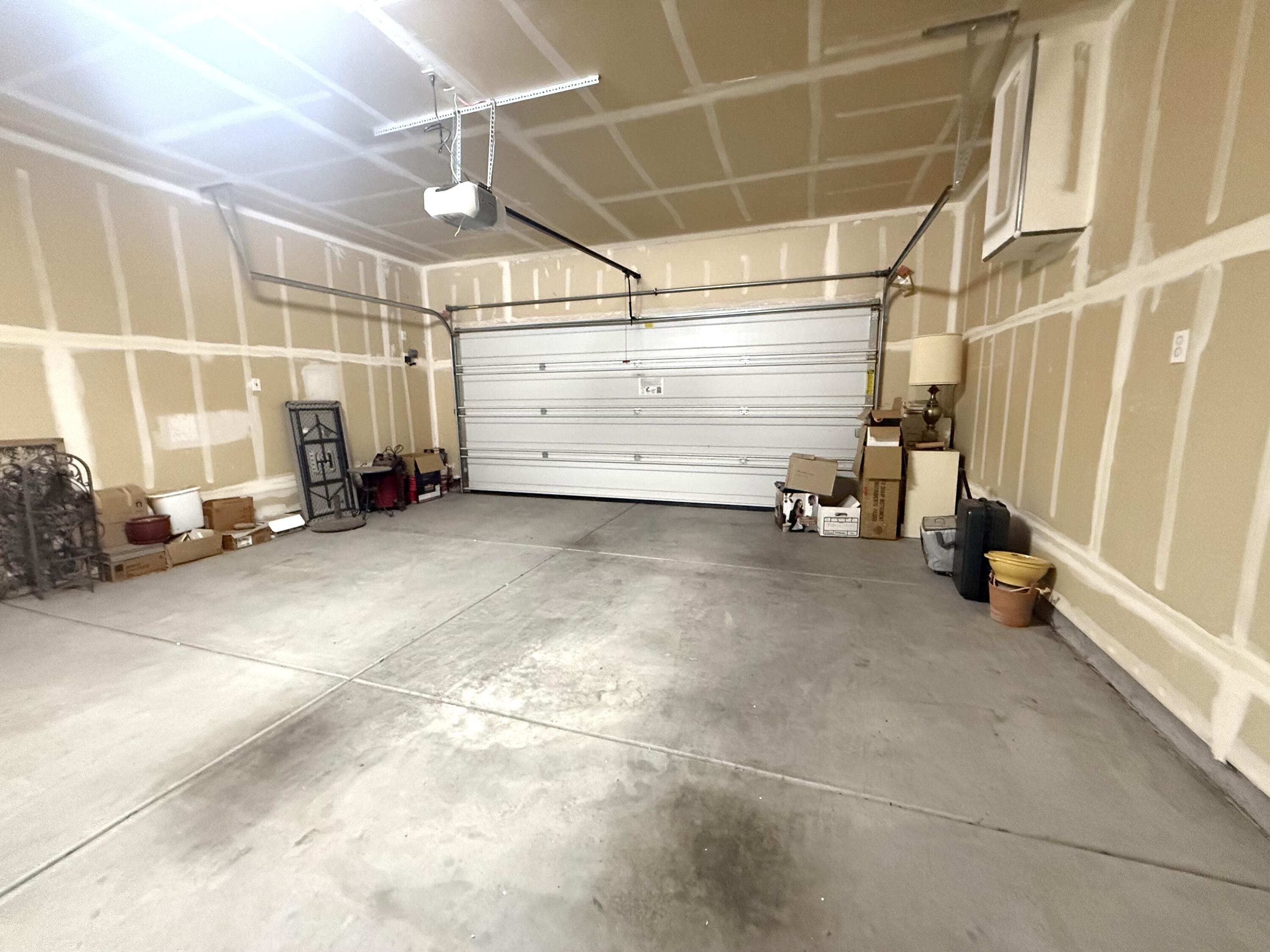 1421 N Cortona Ct, Visalia, CA 93291