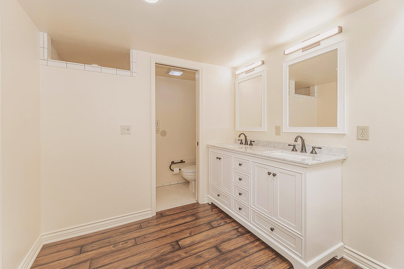 5536 W Prospect Dr, Visalia, CA 93291