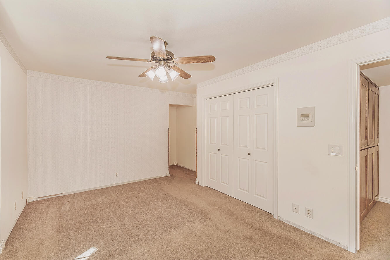5536 W Prospect Dr, Visalia, CA 93291