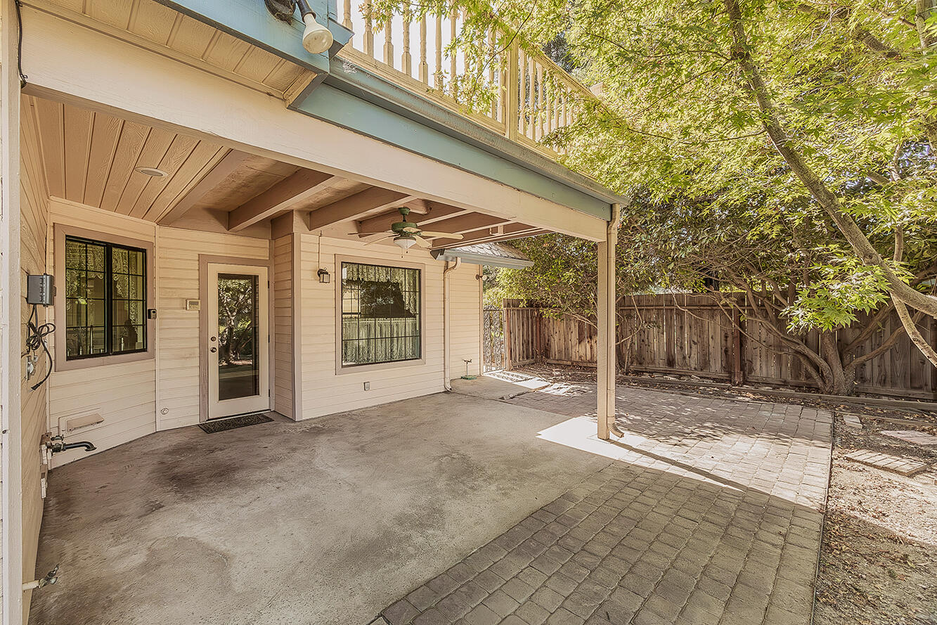 5536 W Prospect Dr, Visalia, CA 93291