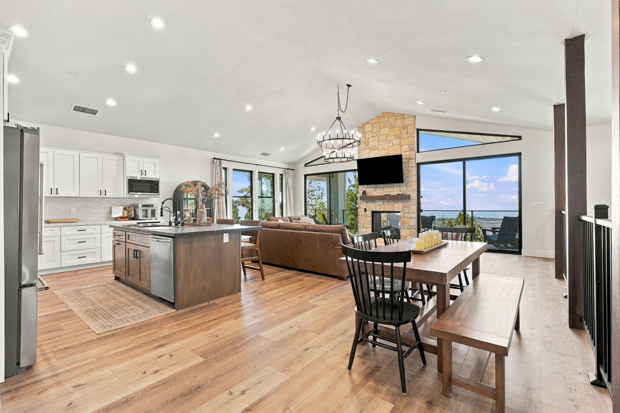39852 Mountain Heather Ln, Shaver Lake, CA 93664