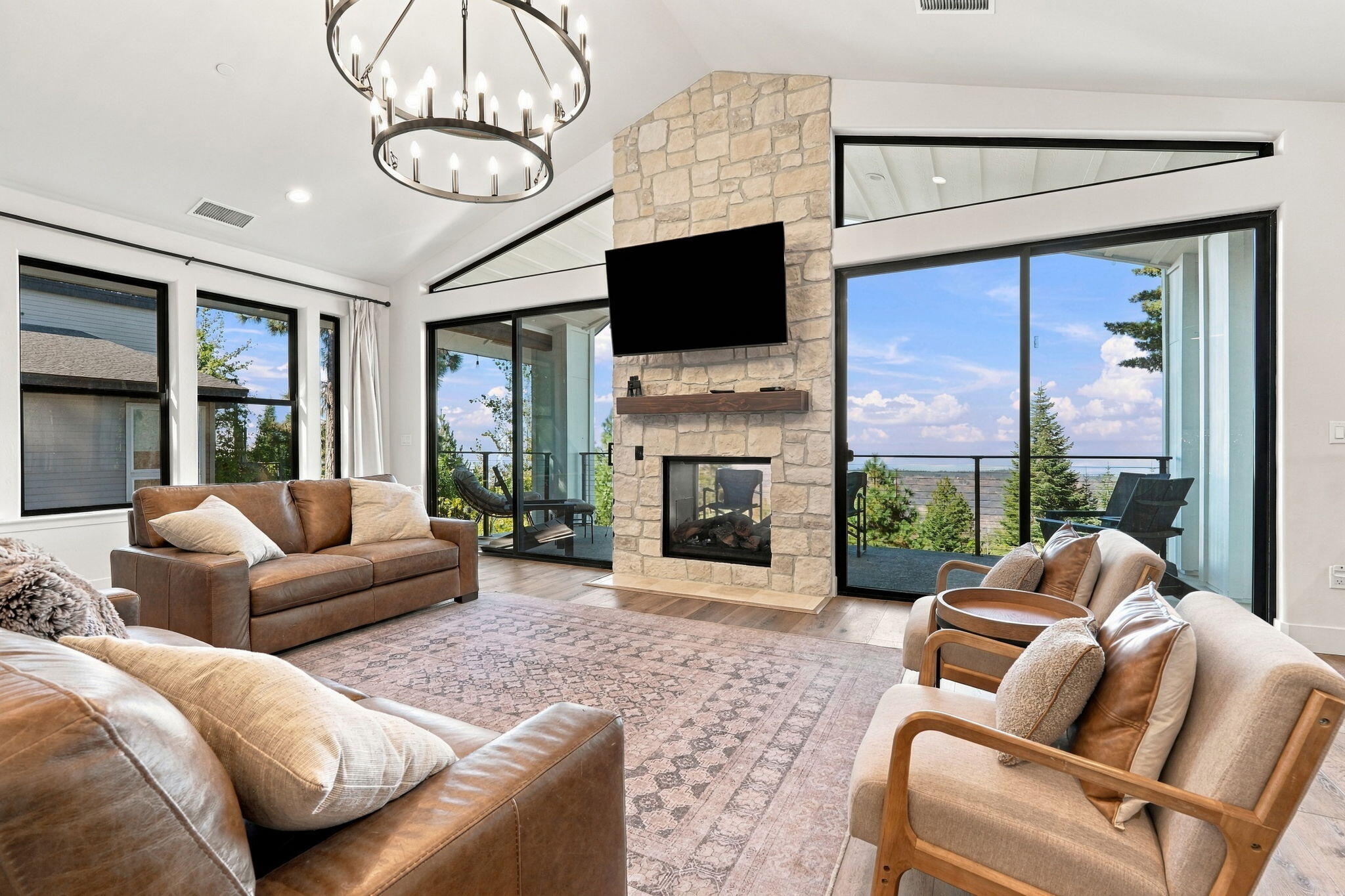 39852 Mountain Heather Ln, Shaver Lake, CA 93664