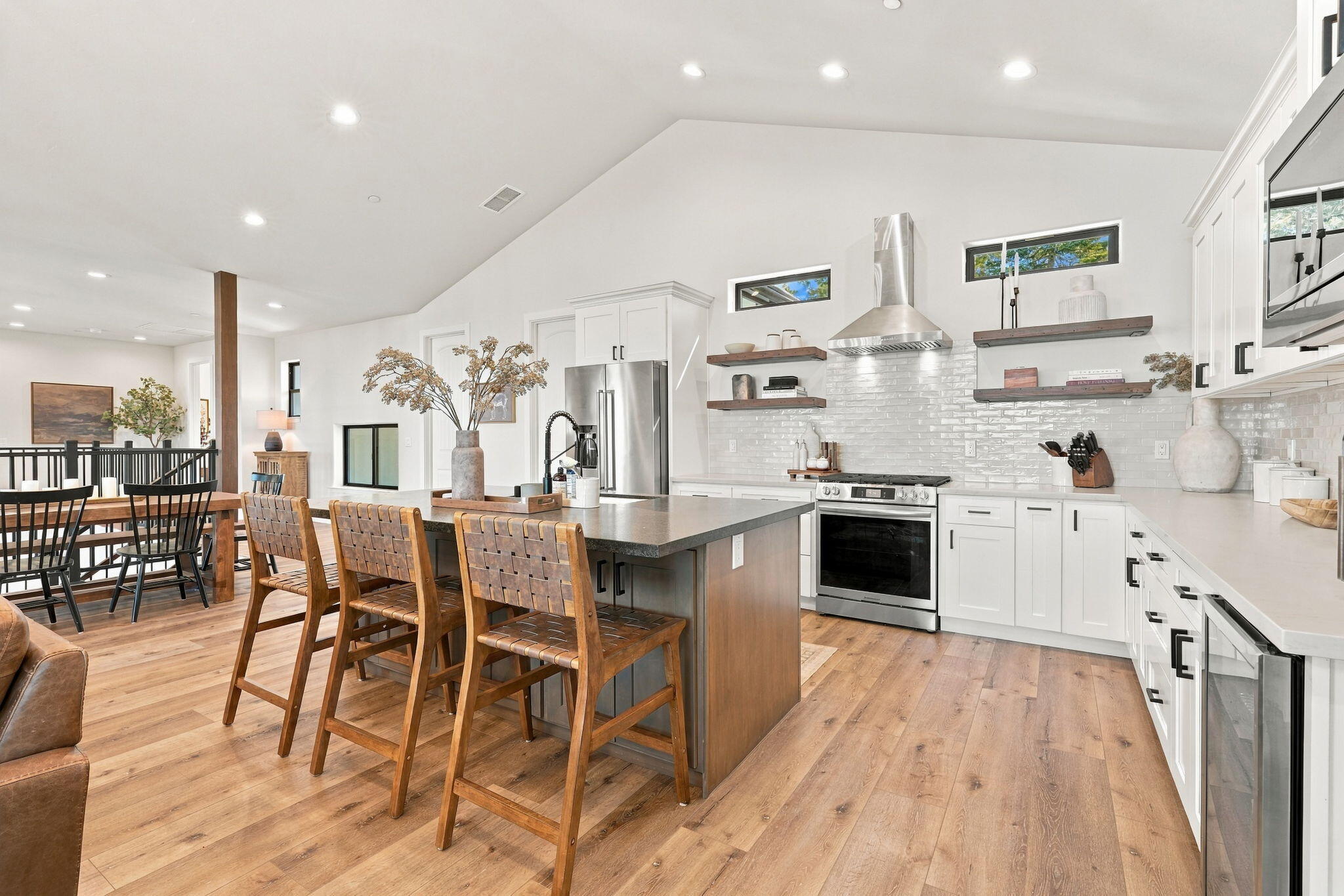 39852 Mountain Heather Ln, Shaver Lake, CA 93664