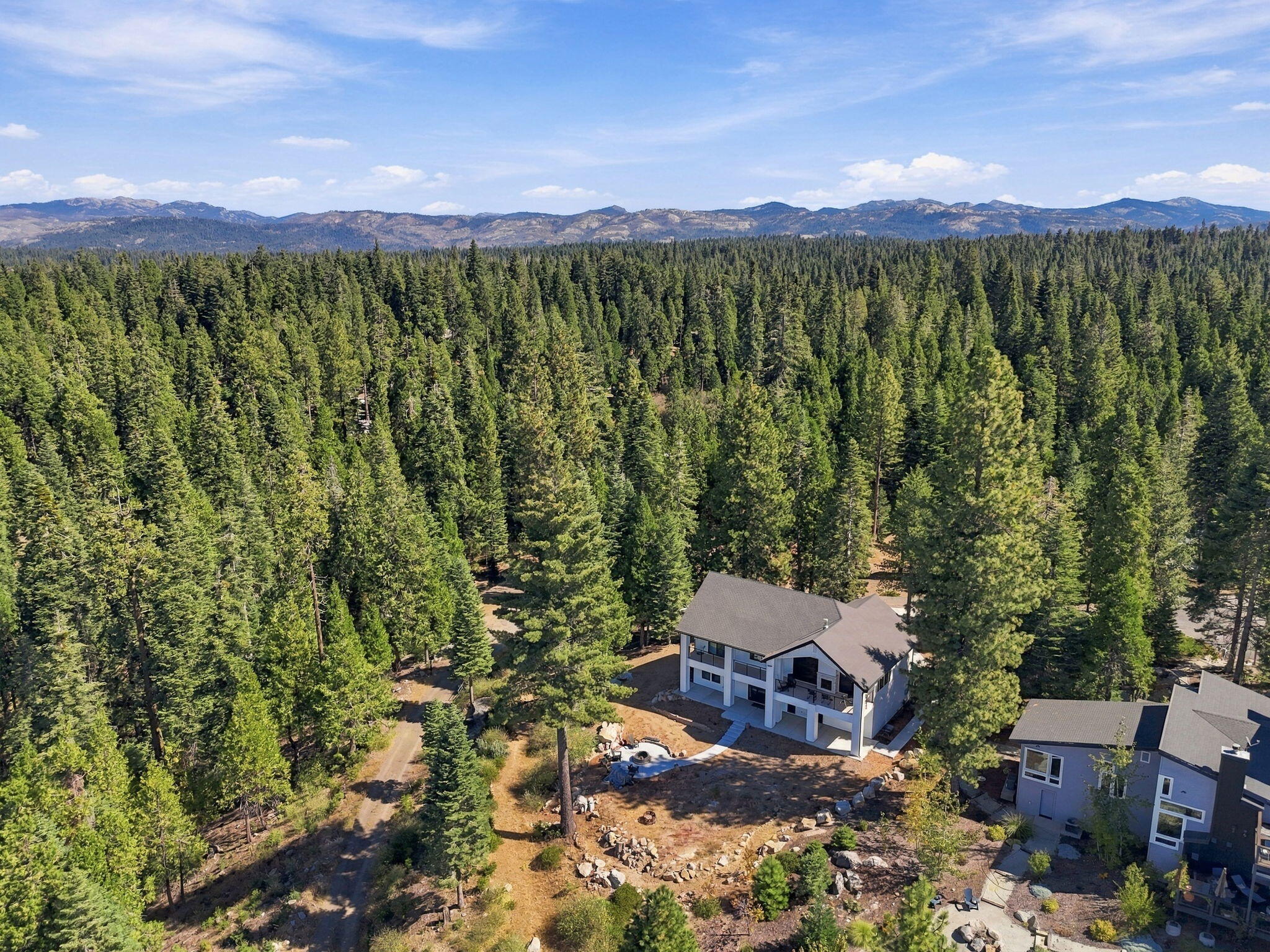 39852 Mountain Heather Ln, Shaver Lake, CA 93664