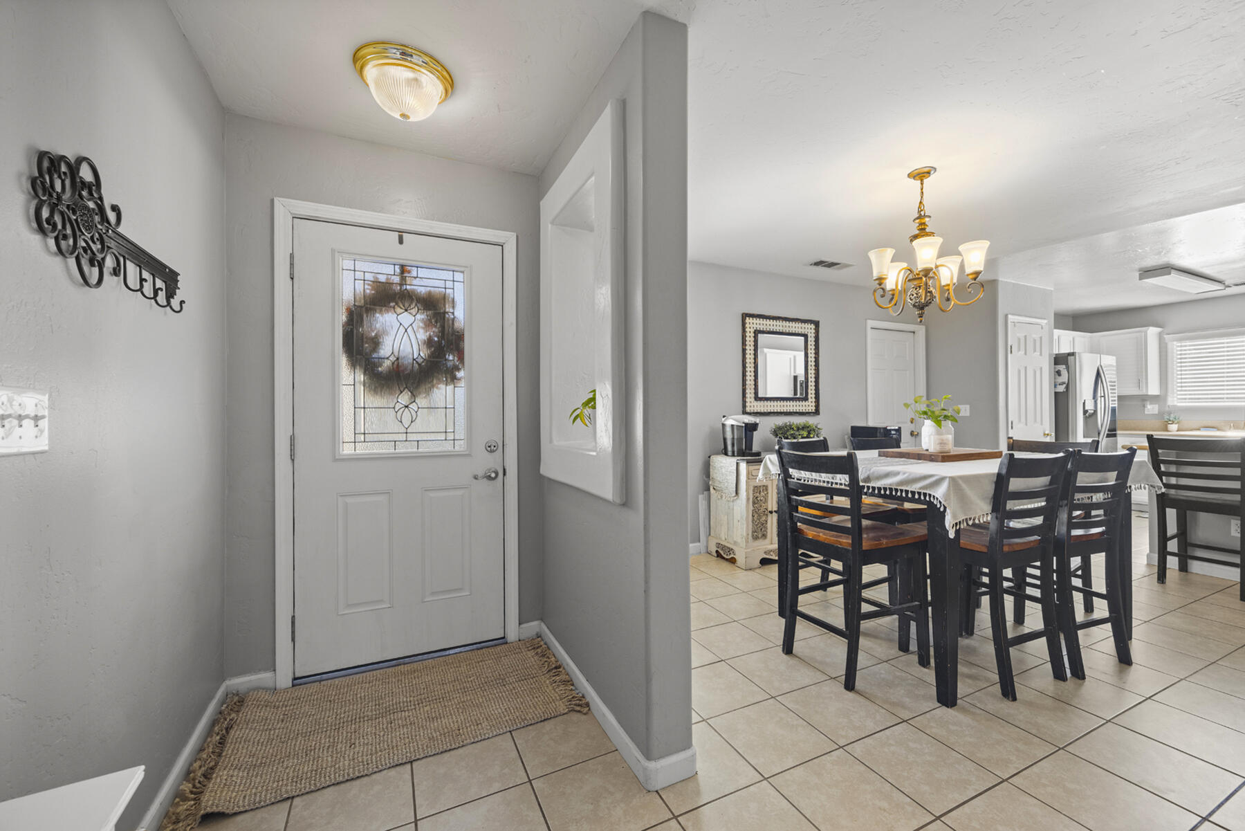 1306 River Springs Dr, Porterville, CA 93257