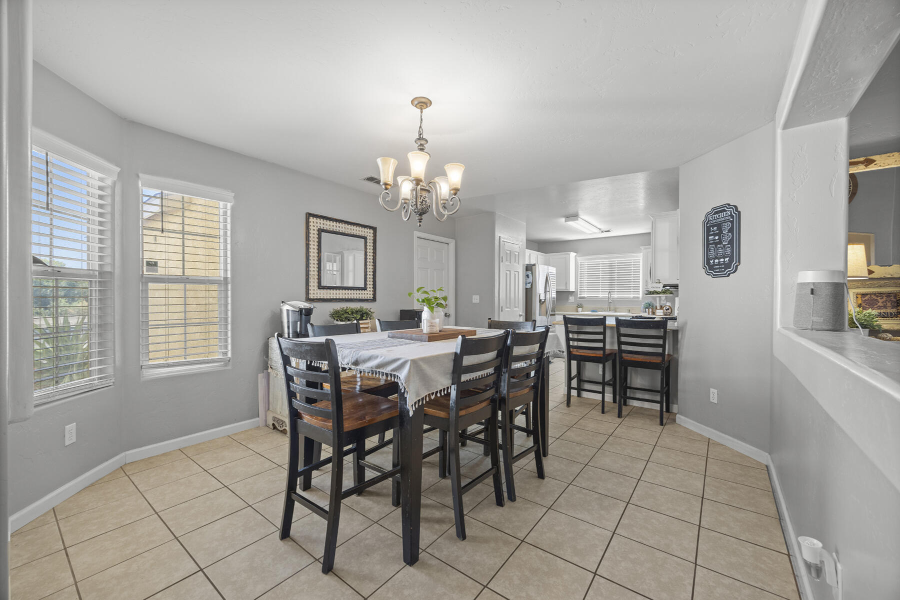 1306 River Springs Dr, Porterville, CA 93257