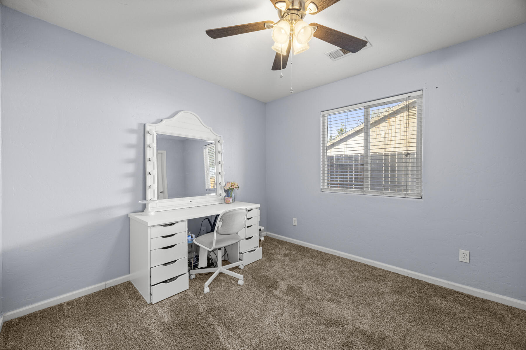 1306 River Springs Dr, Porterville, CA 93257