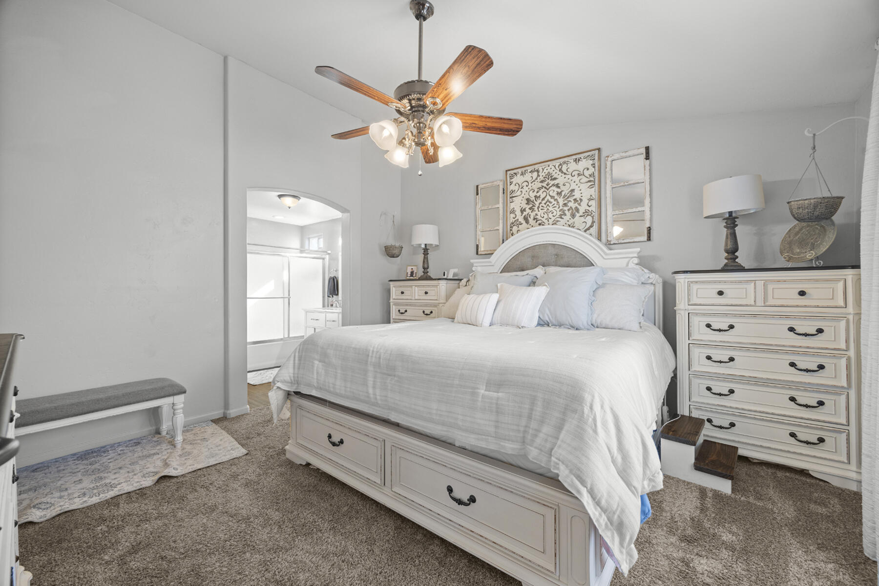 1306 River Springs Dr, Porterville, CA 93257