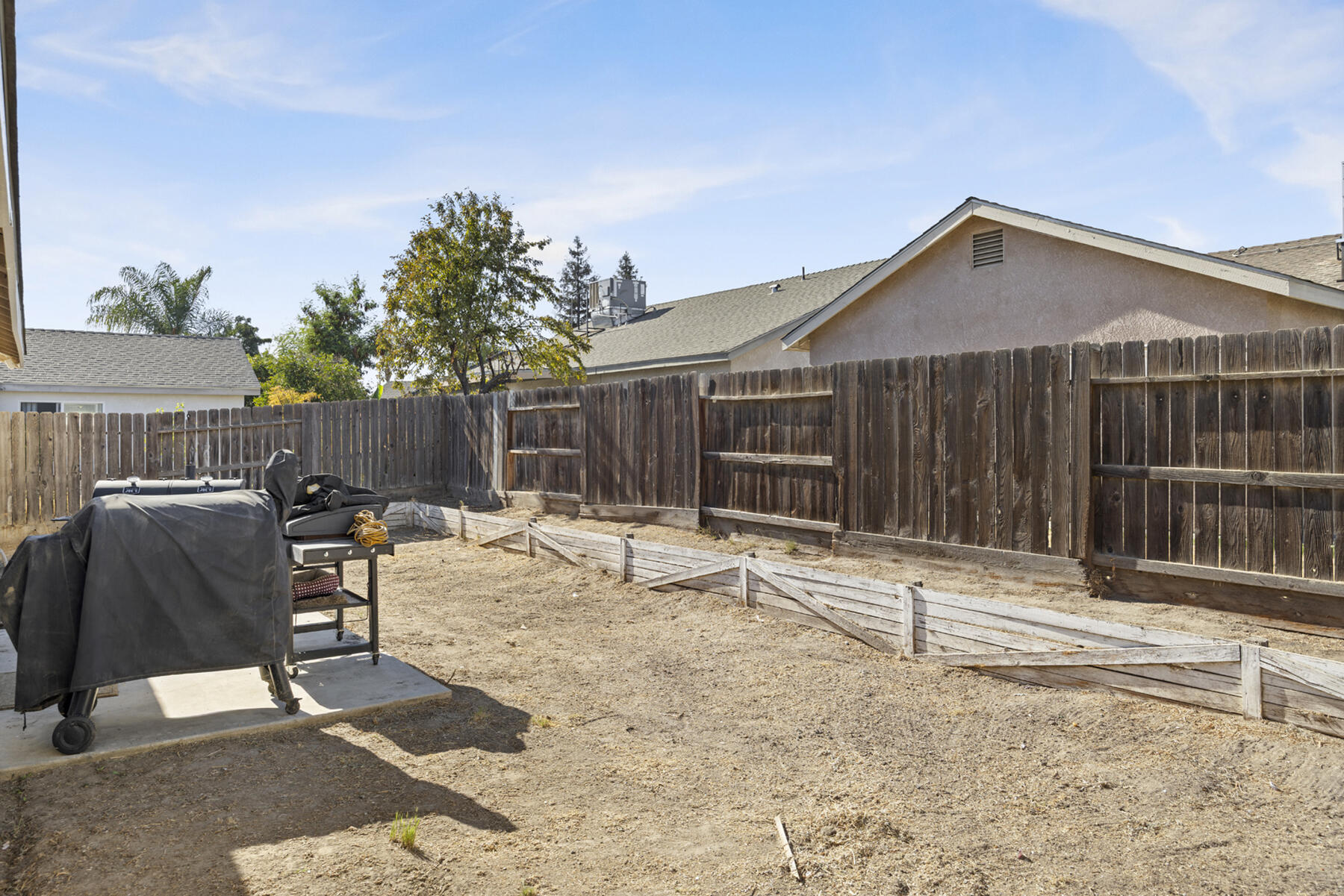1306 River Springs Dr, Porterville, CA 93257