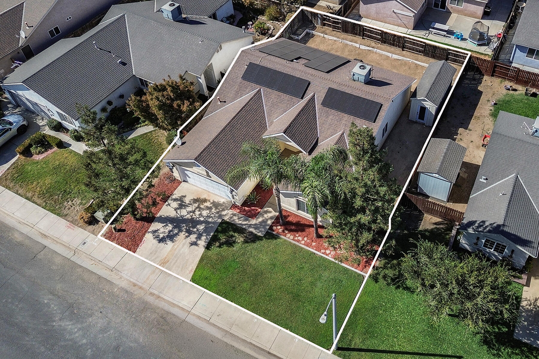 1306 River Springs Dr, Porterville, CA 93257