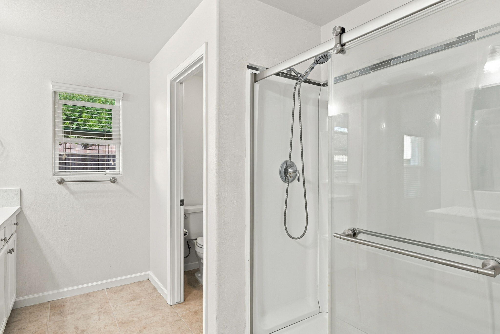 3068 S Foster Ct, Tulare, CA 93274