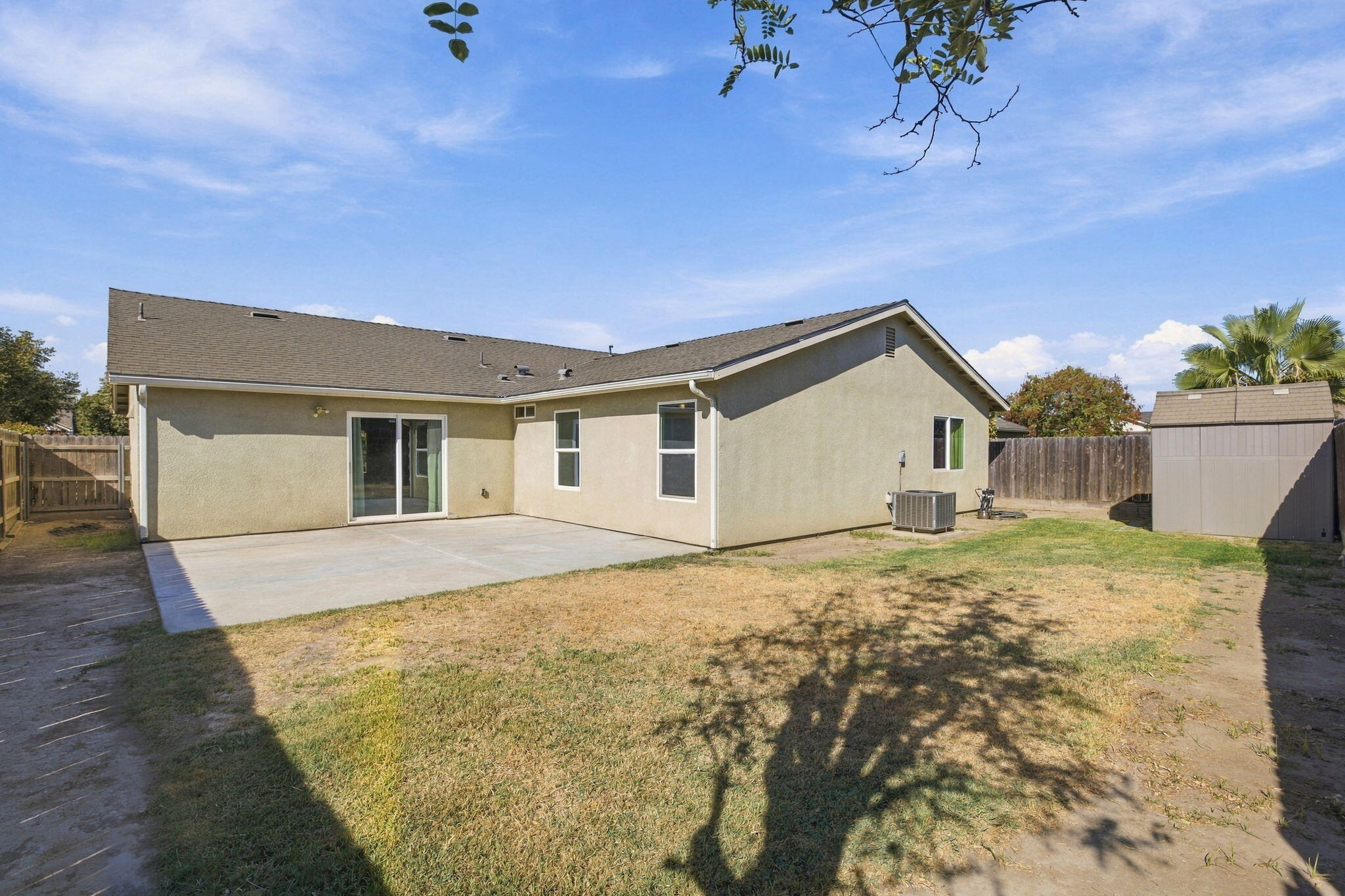 3068 S Foster Ct, Tulare, CA 93274