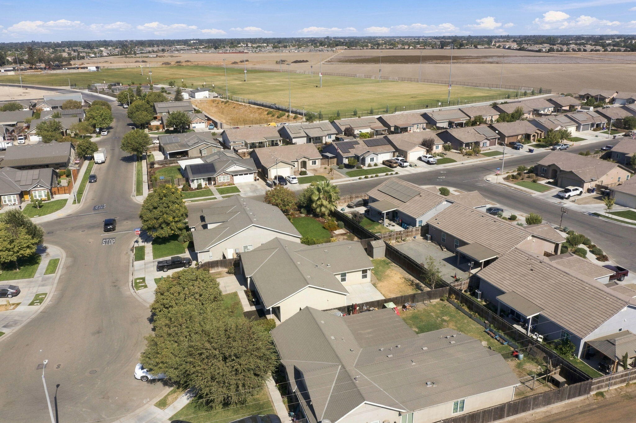 3068 S Foster Ct, Tulare, CA 93274