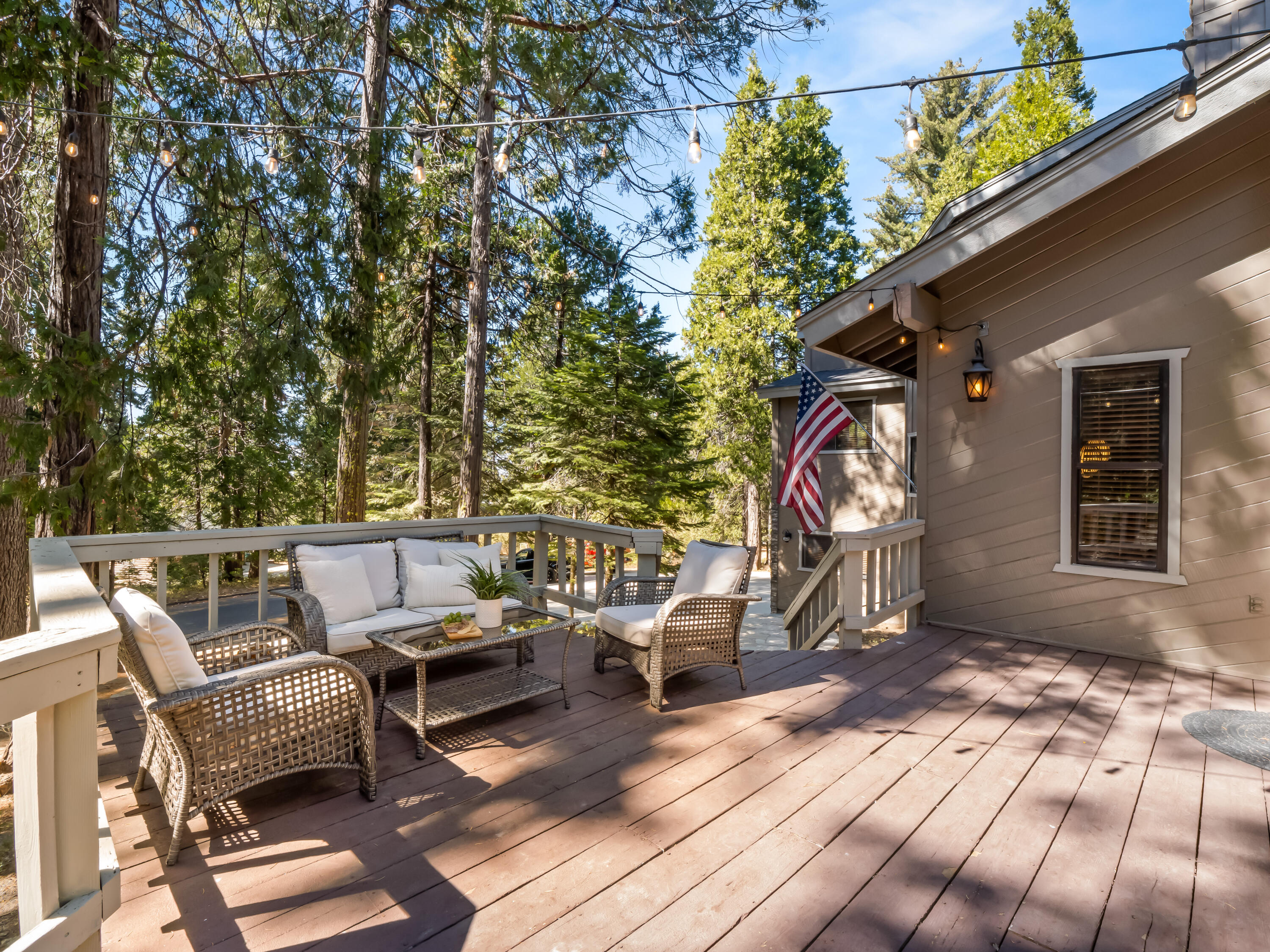 39411 Pond Ln, Shaver Lake, CA 93664