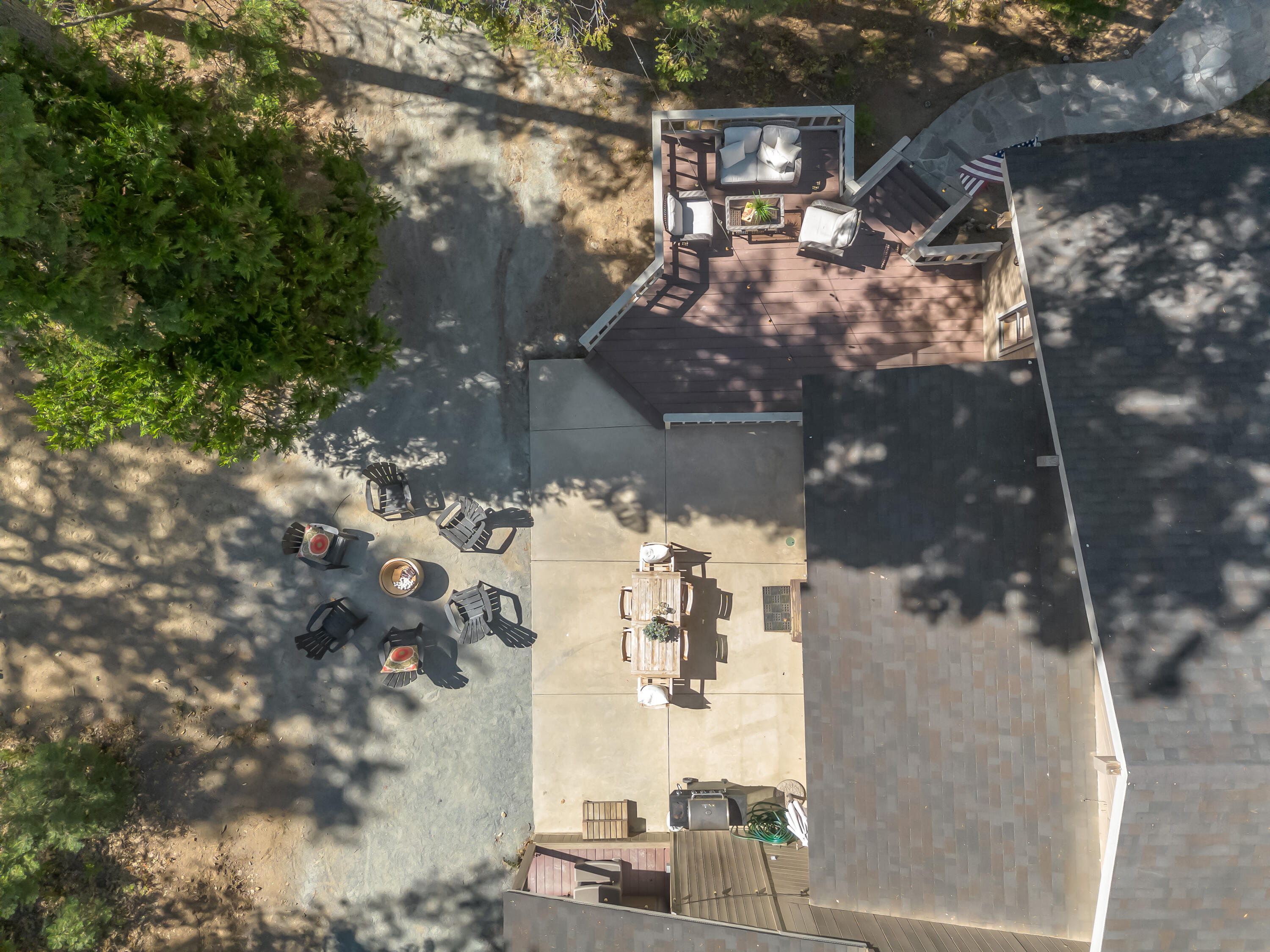 39411 Pond Ln, Shaver Lake, CA 93664