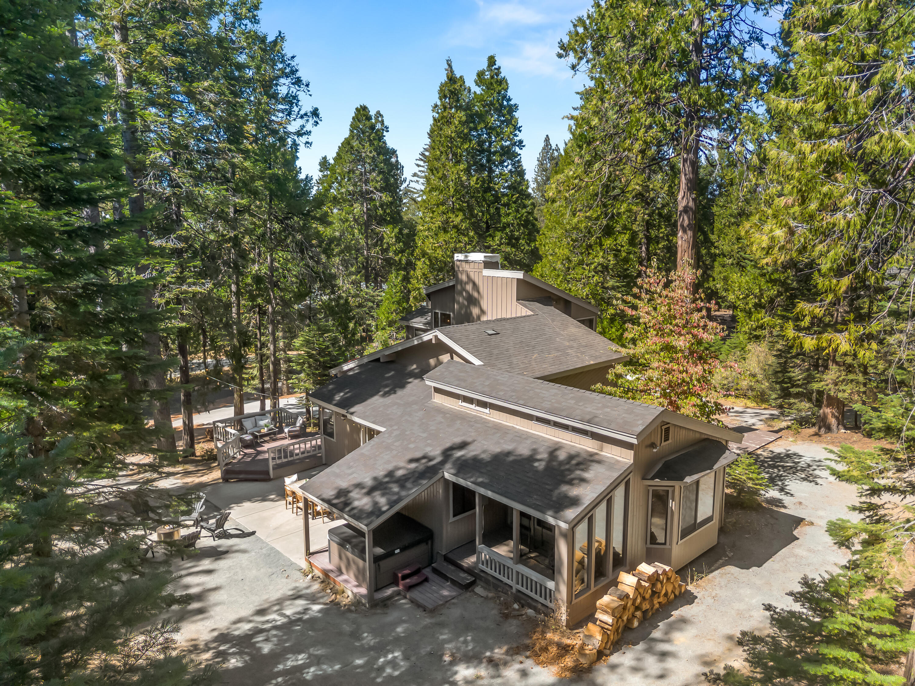 39411 Pond Ln, Shaver Lake, CA 93664