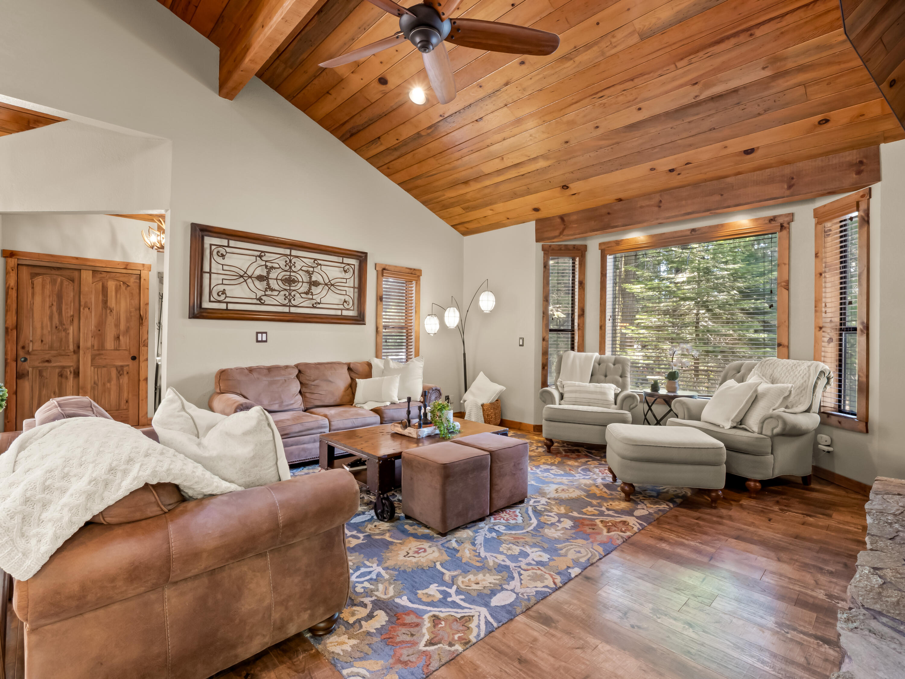 39411 Pond Ln, Shaver Lake, CA 93664